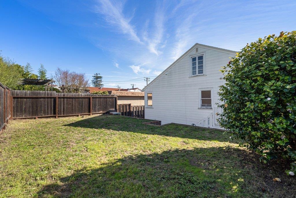 Detail Gallery Image 44 of 55 For 5901 Burlingame Avenue, Richmond,  CA 94804 - 3 Beds | 1/1 Baths