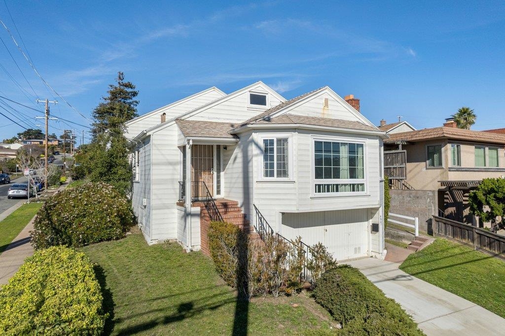 Detail Gallery Image 50 of 55 For 5901 Burlingame Avenue, Richmond,  CA 94804 - 3 Beds | 1/1 Baths