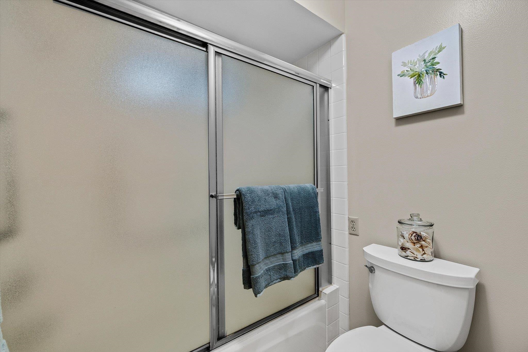 Detail Gallery Image 14 of 30 For 18944 Sara Park Cir, Saratoga,  CA 95070 - 2 Beds | 2 Baths