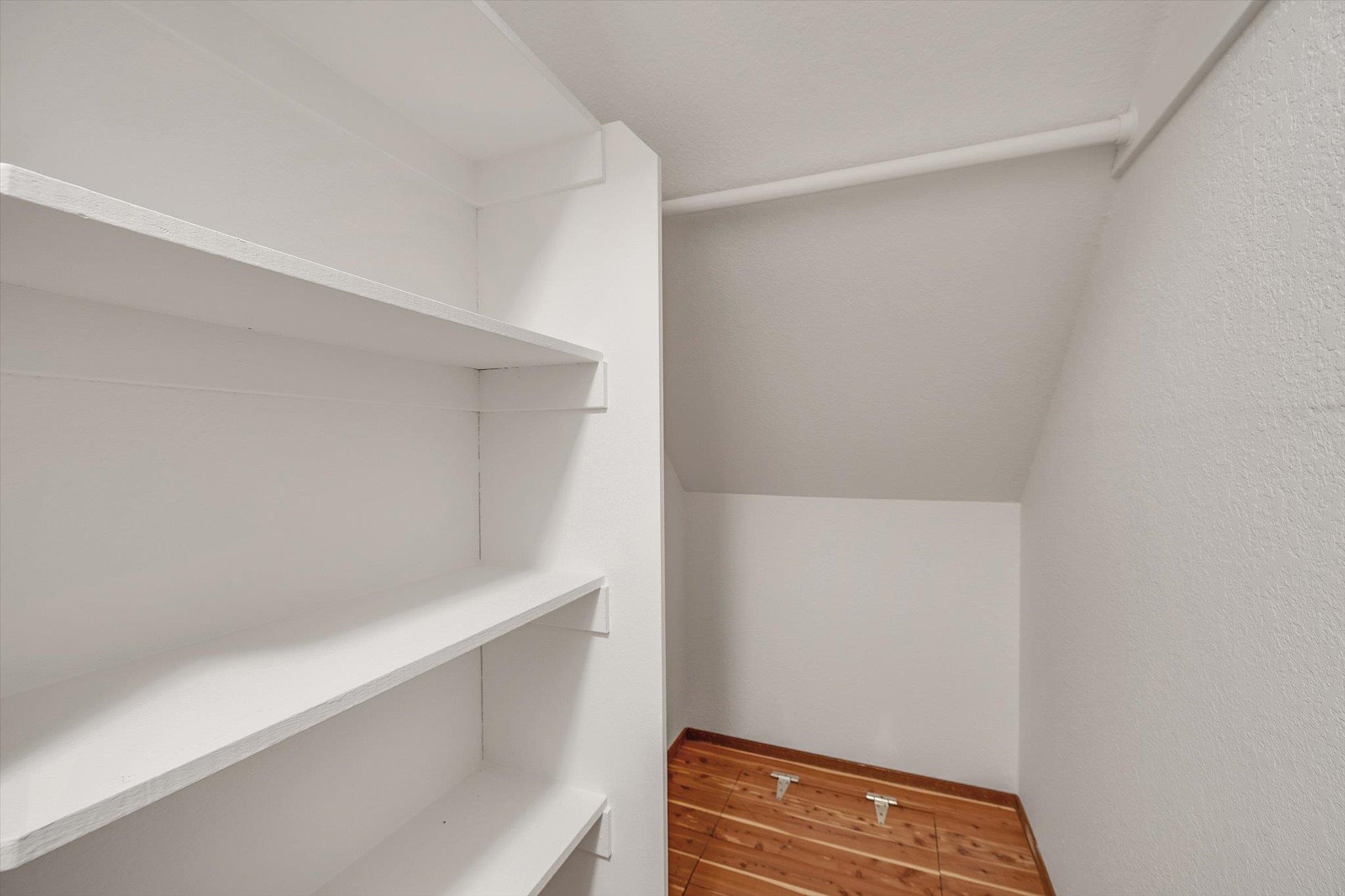 Detail Gallery Image 19 of 30 For 18944 Sara Park Cir, Saratoga,  CA 95070 - 2 Beds | 2 Baths