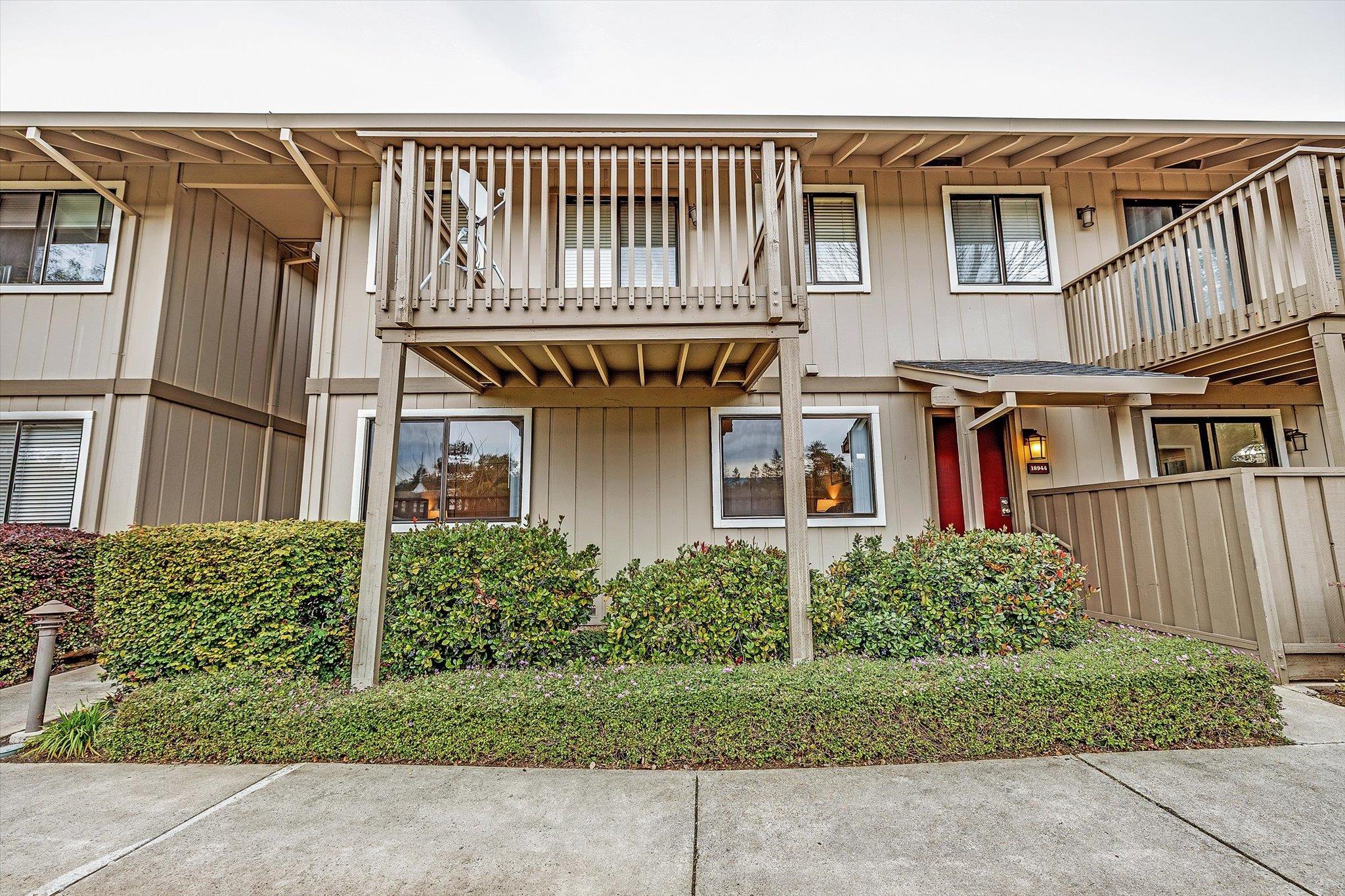 Detail Gallery Image 24 of 30 For 18944 Sara Park Cir, Saratoga,  CA 95070 - 2 Beds | 2 Baths