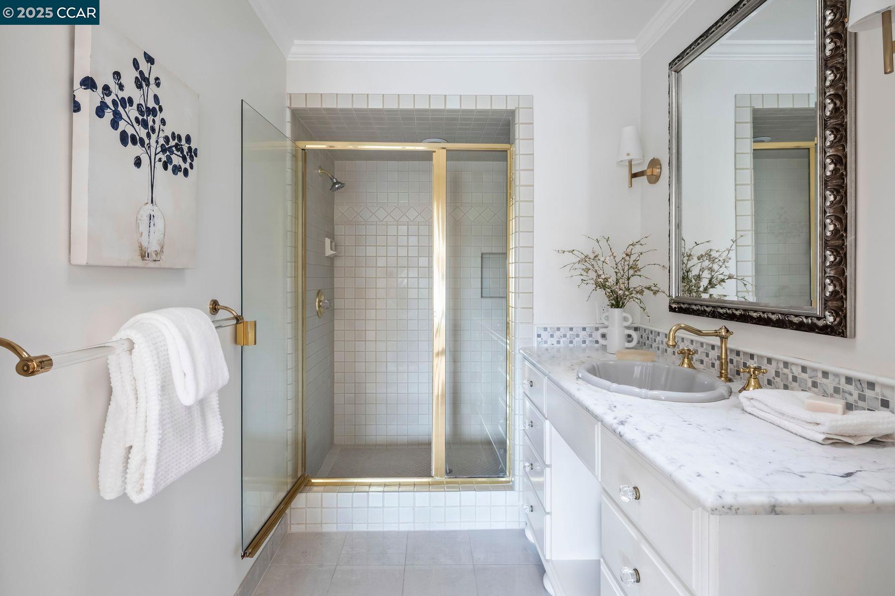 Detail Gallery Image 20 of 50 For 4500 Canyon Road, Lafayette,  CA 94549-2709 - 4 Beds | 3/2 Baths