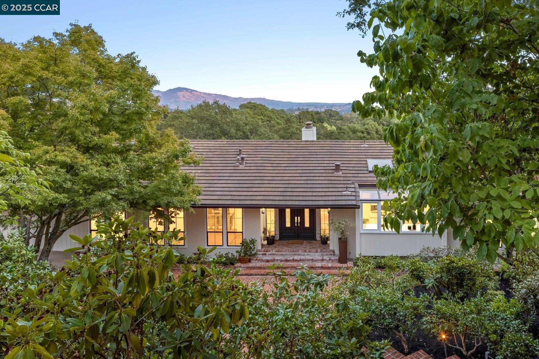 Detail Gallery Image 40 of 50 For 4500 Canyon Road, Lafayette,  CA 94549-2709 - 4 Beds | 3/2 Baths