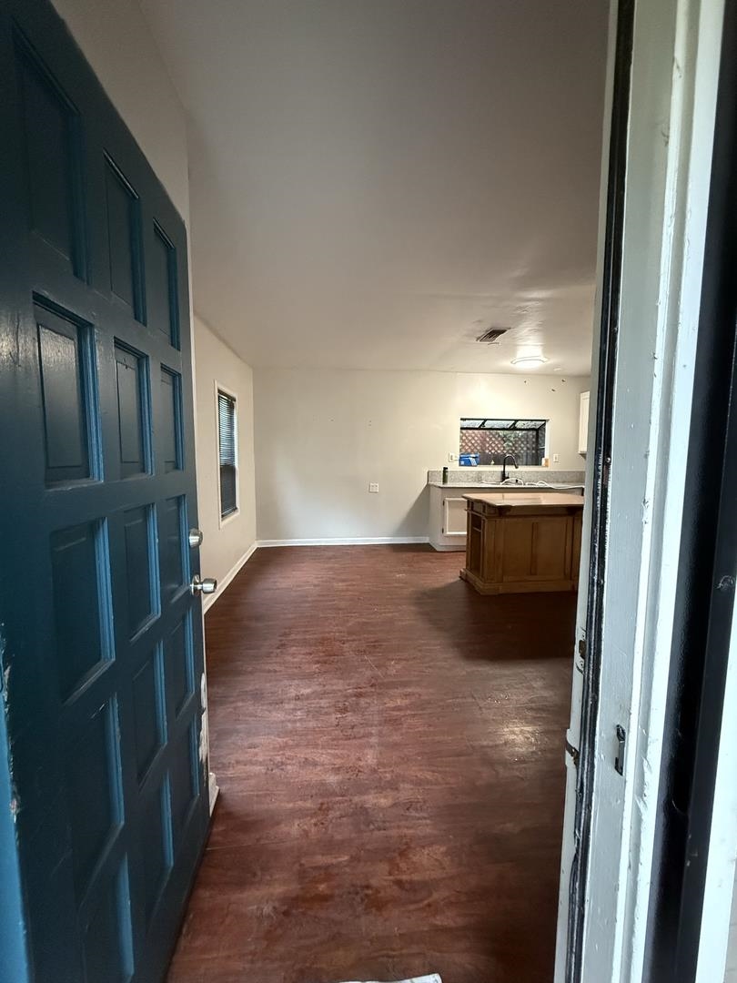 Detail Gallery Image 5 of 12 For 3249 B St, Sacramento,  CA 95816 - 2 Beds | 1 Baths