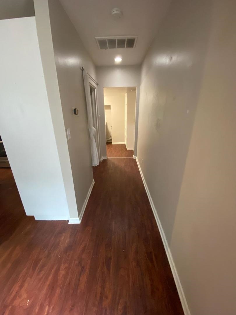 Detail Gallery Image 8 of 12 For 3249 B St, Sacramento,  CA 95816 - 2 Beds | 1 Baths