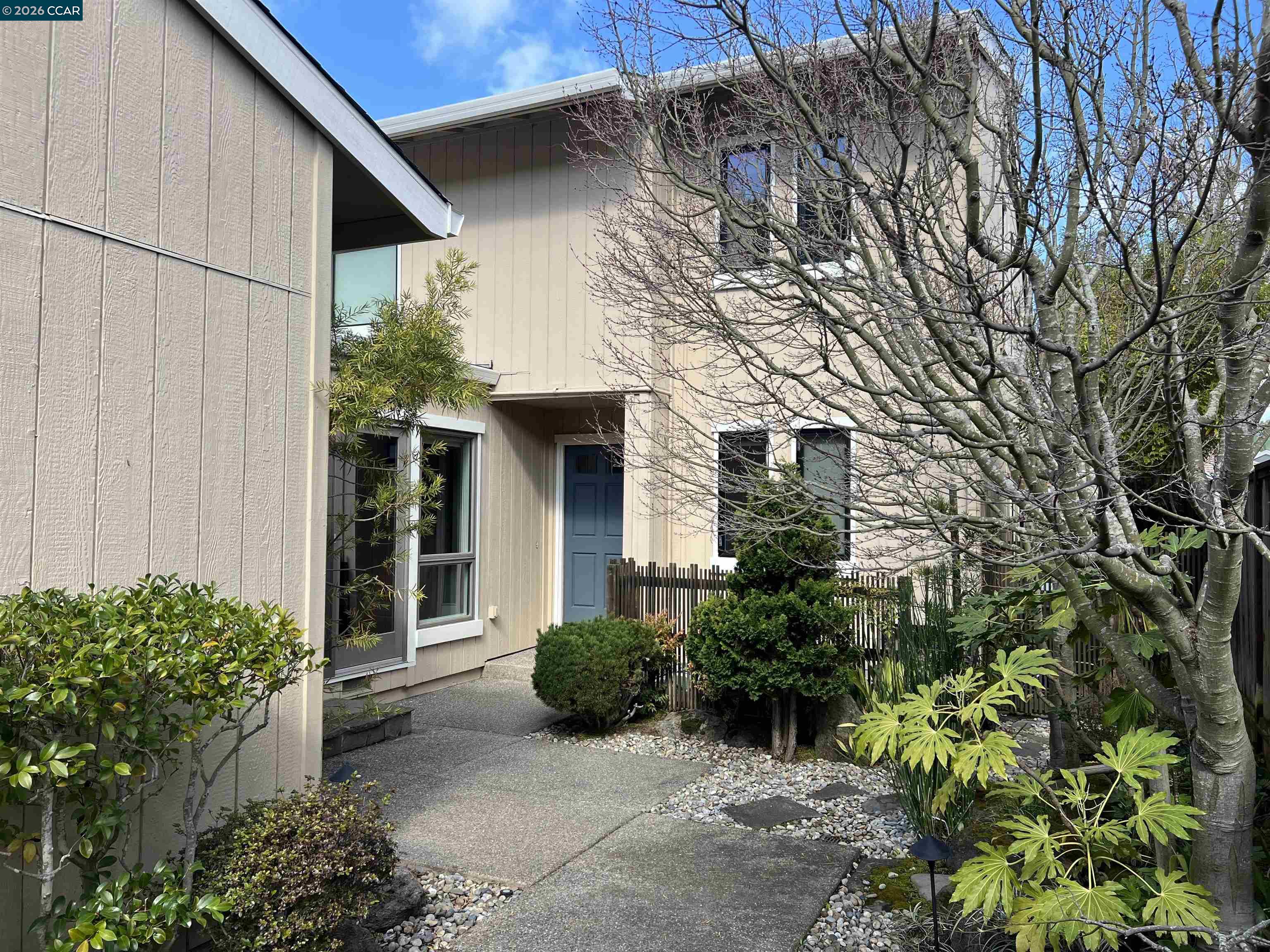 Photo #2: 41121891 Listing: Photo #2