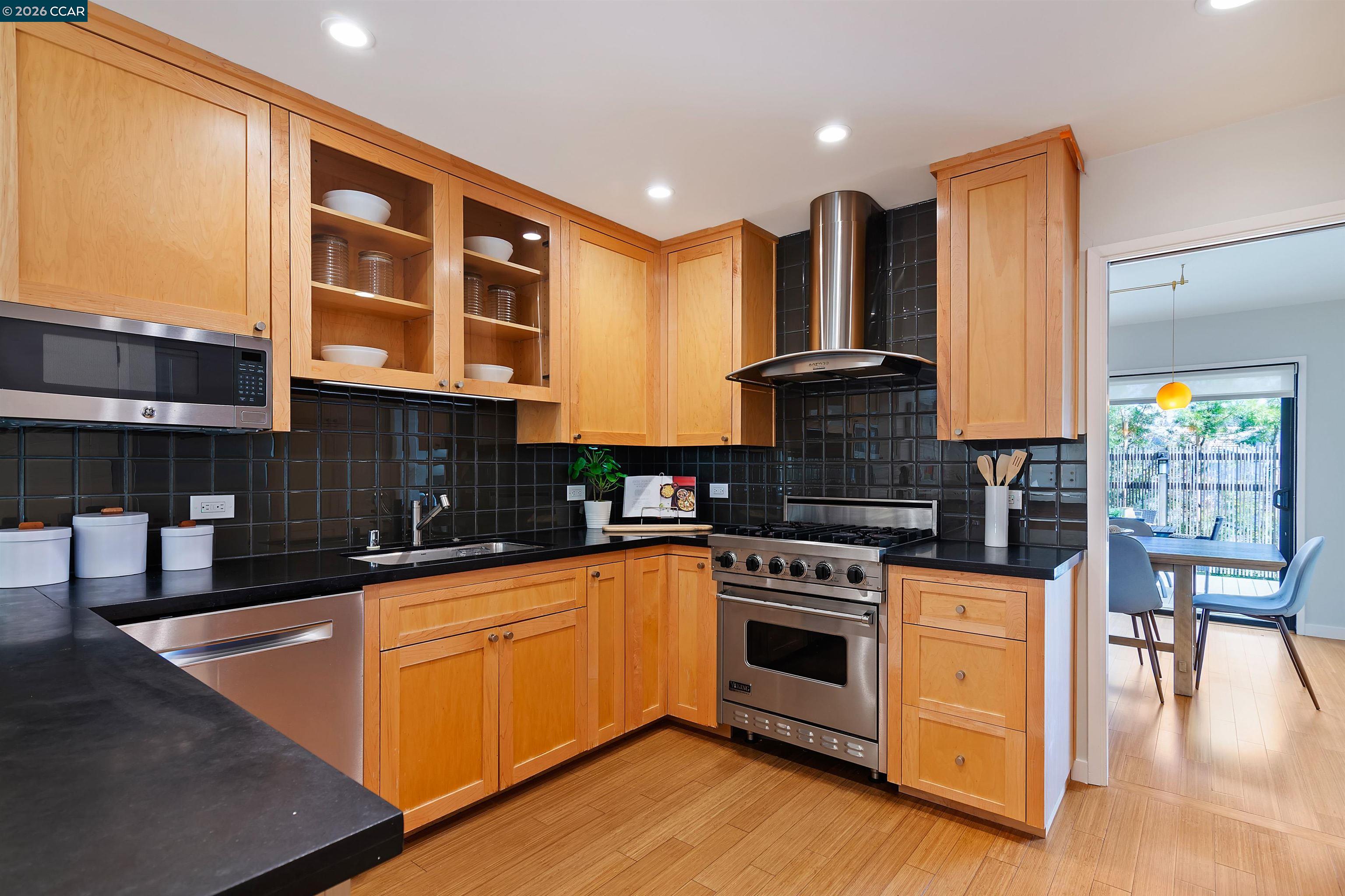 Photo #6: 41121891 Listing: Photo #6