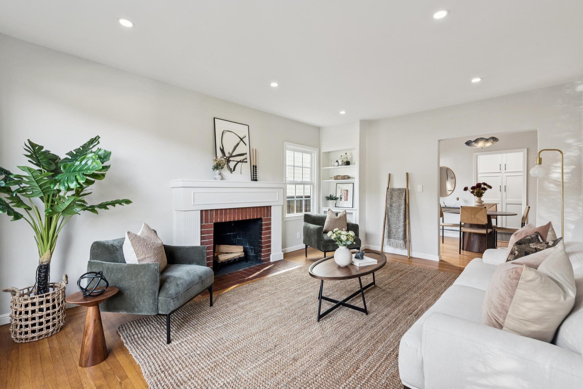 Detail Gallery Image 5 of 40 For 7607 Valentine St, Oakland,  CA 94605 - 2 Beds | 1/1 Baths