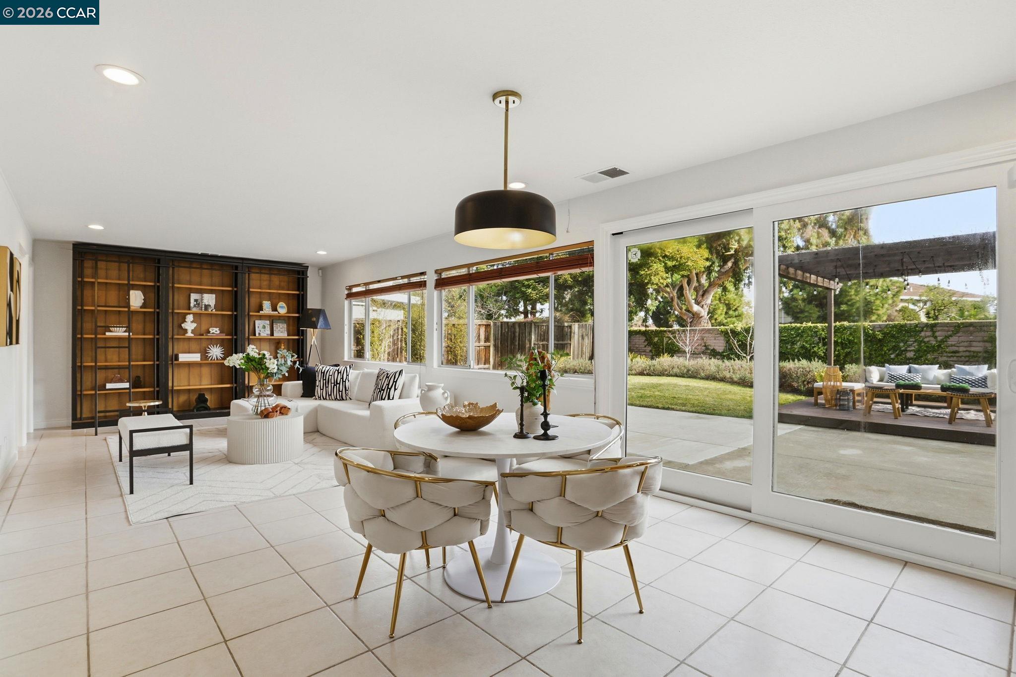 Detail Gallery Image 11 of 28 For 8106 Pebble Beach Ave, Newark,  CA 94560 - 3 Beds | 2/1 Baths