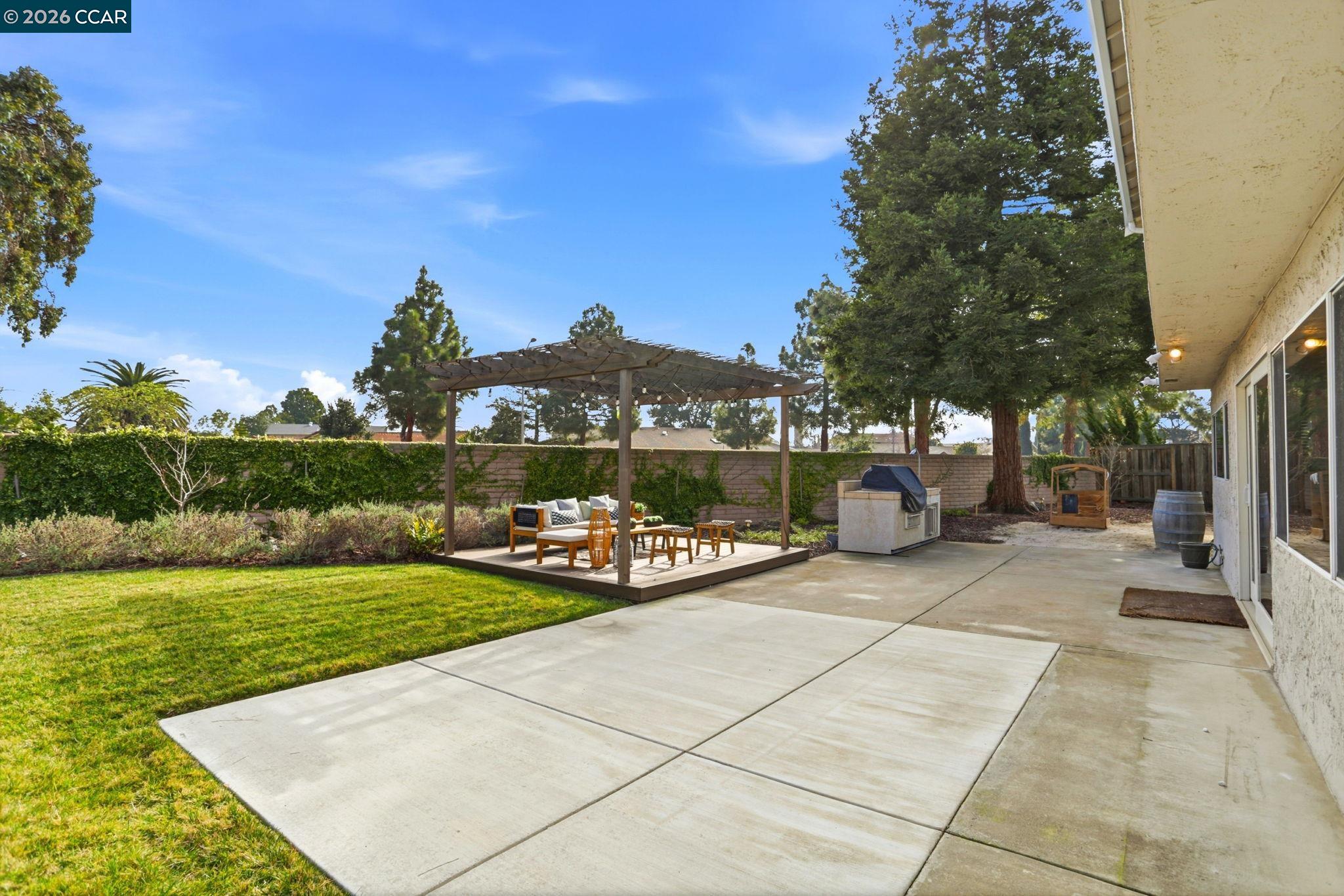 Detail Gallery Image 24 of 28 For 8106 Pebble Beach Ave, Newark,  CA 94560 - 3 Beds | 2/1 Baths