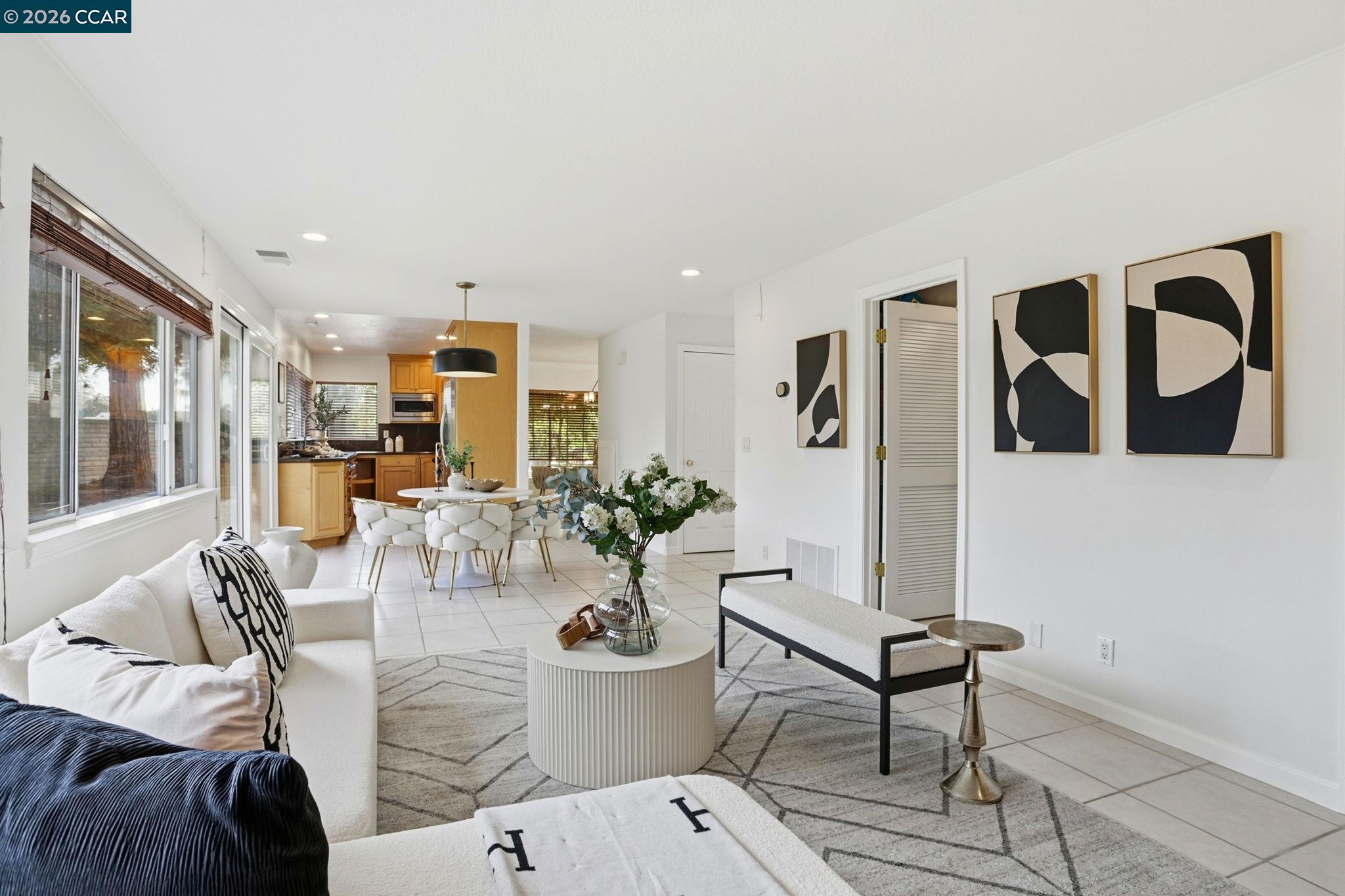 Detail Gallery Image 4 of 28 For 8106 Pebble Beach Ave, Newark,  CA 94560 - 3 Beds | 2/1 Baths