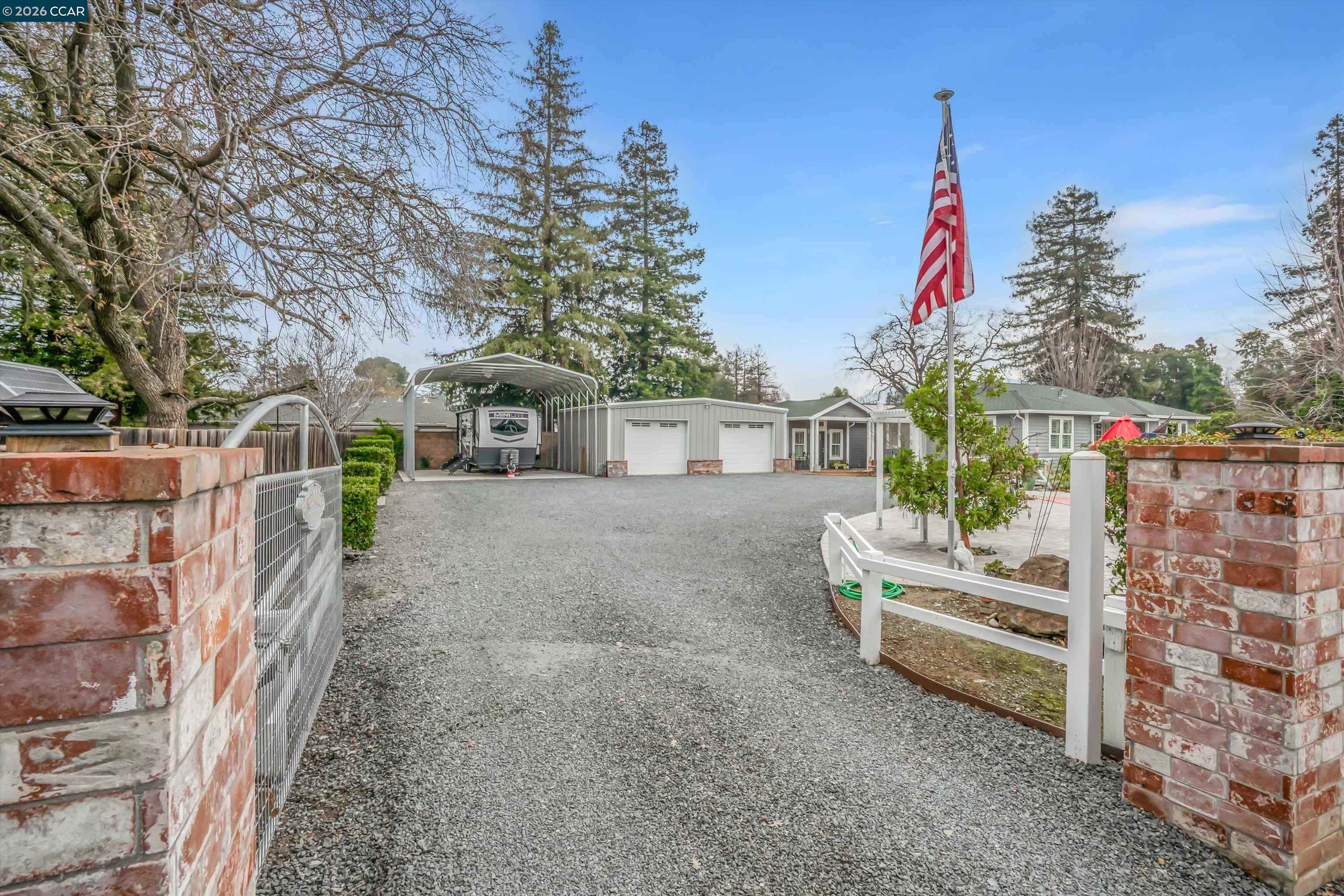 Detail Gallery Image 3 of 50 For 1579 Farm Bureau Rd, Concord,  CA 94519 - 4 Beds | 3 Baths