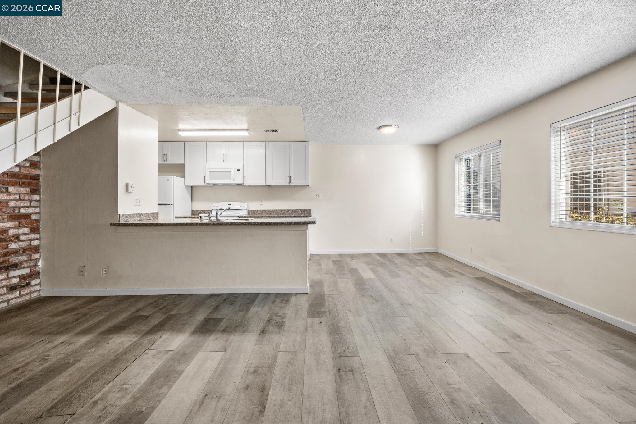 Photo #5: 41121901 Listing: Photo #5