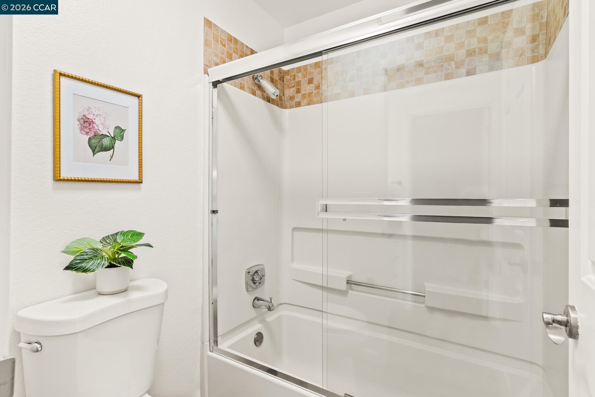 Photo #17: 41121910 Listing: Photo #17