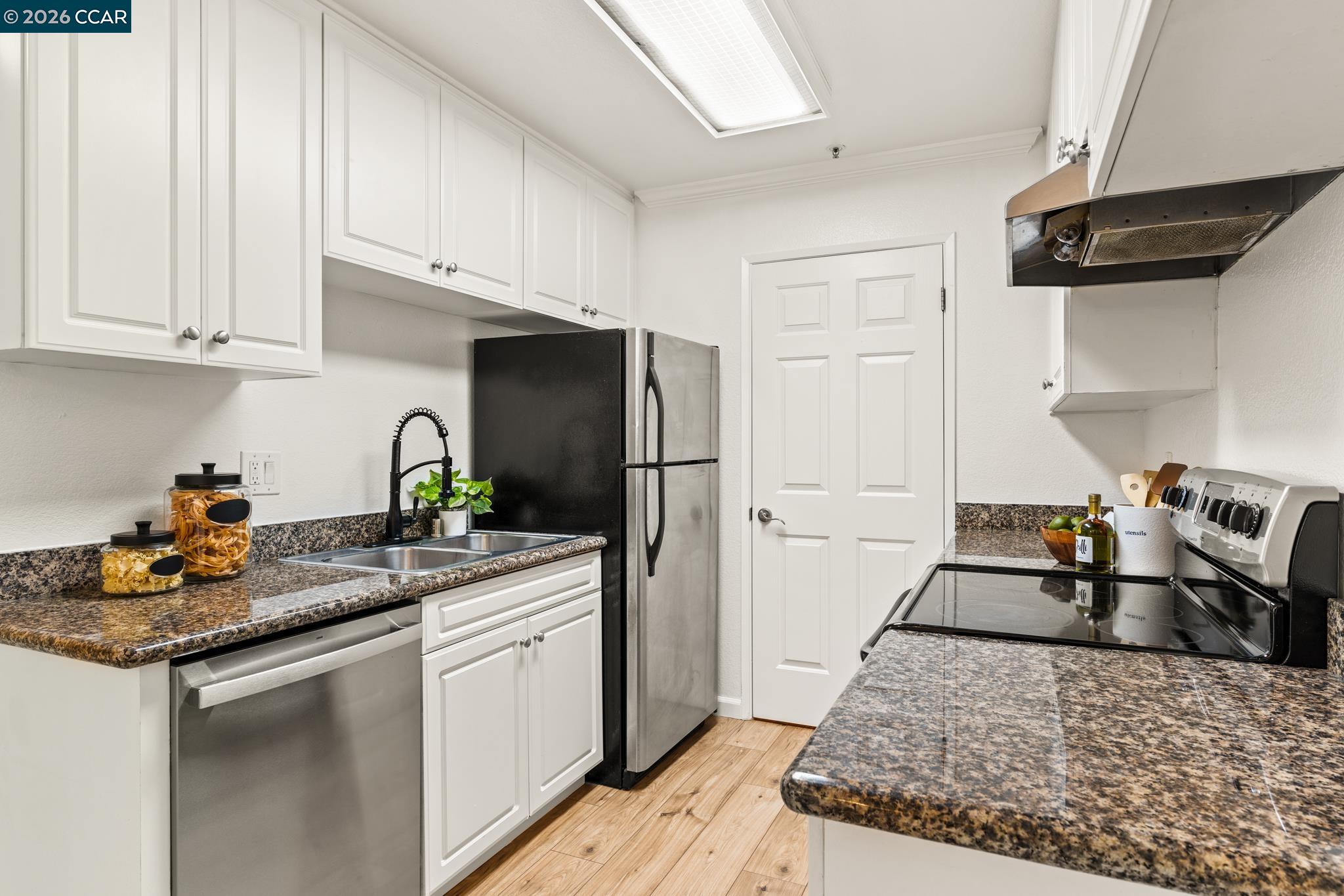 Photo #10: 41121910 Listing: Photo #10