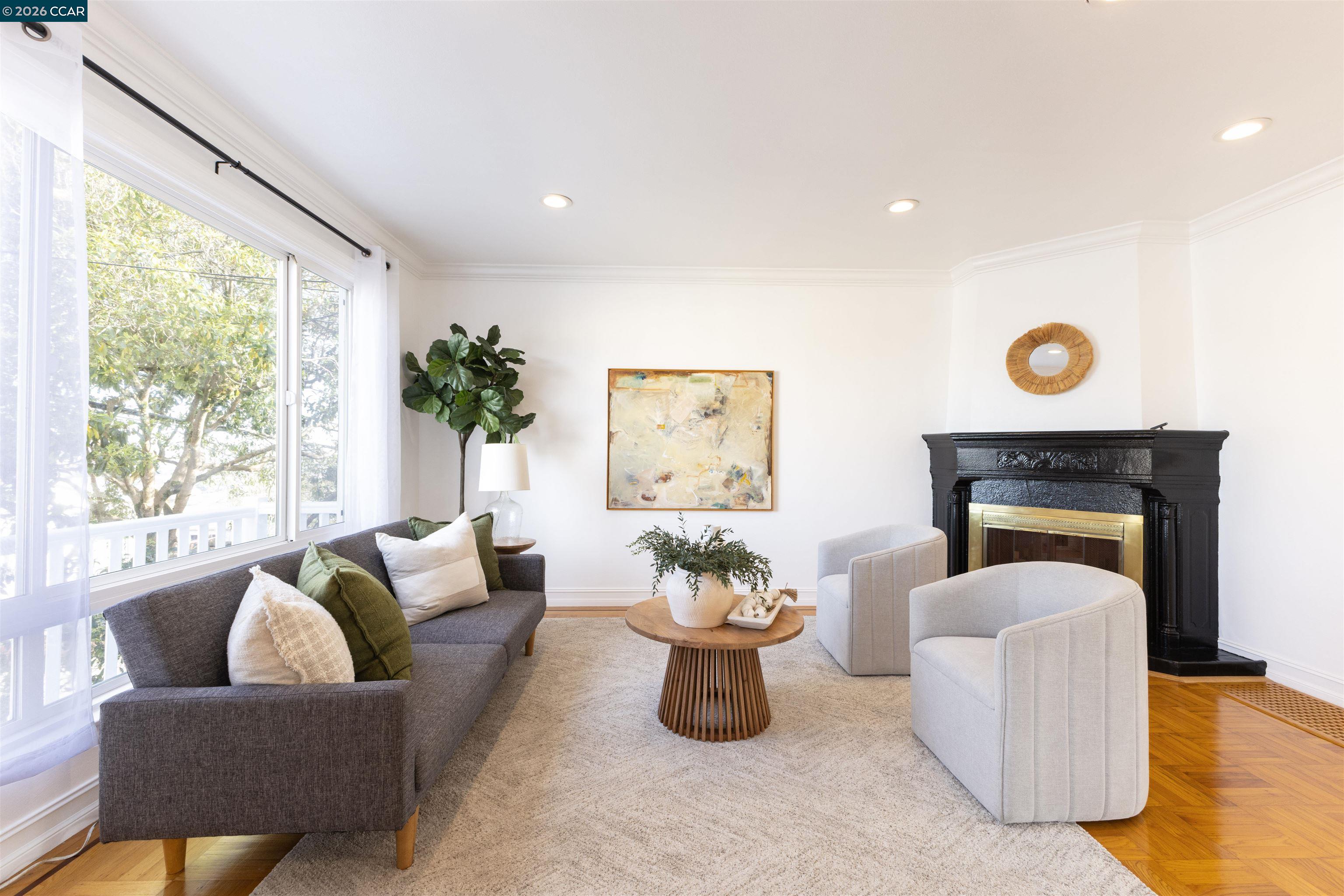 Detail Gallery Image 22 of 40 For 719 Lakeview Ave, San Francisco,  CA 94112 - 3 Beds | 2 Baths