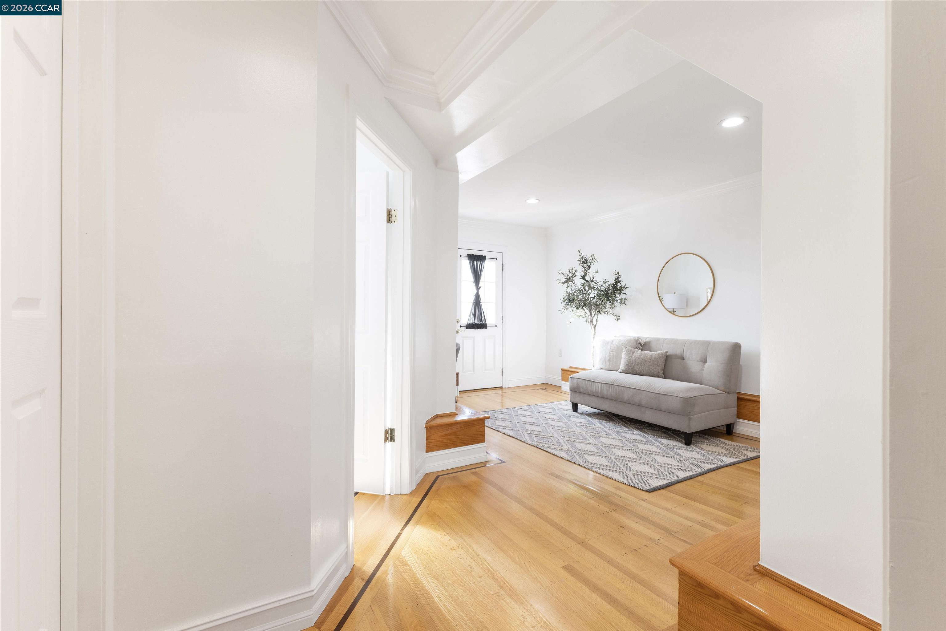 Detail Gallery Image 32 of 40 For 719 Lakeview Ave, San Francisco,  CA 94112 - 3 Beds | 2 Baths