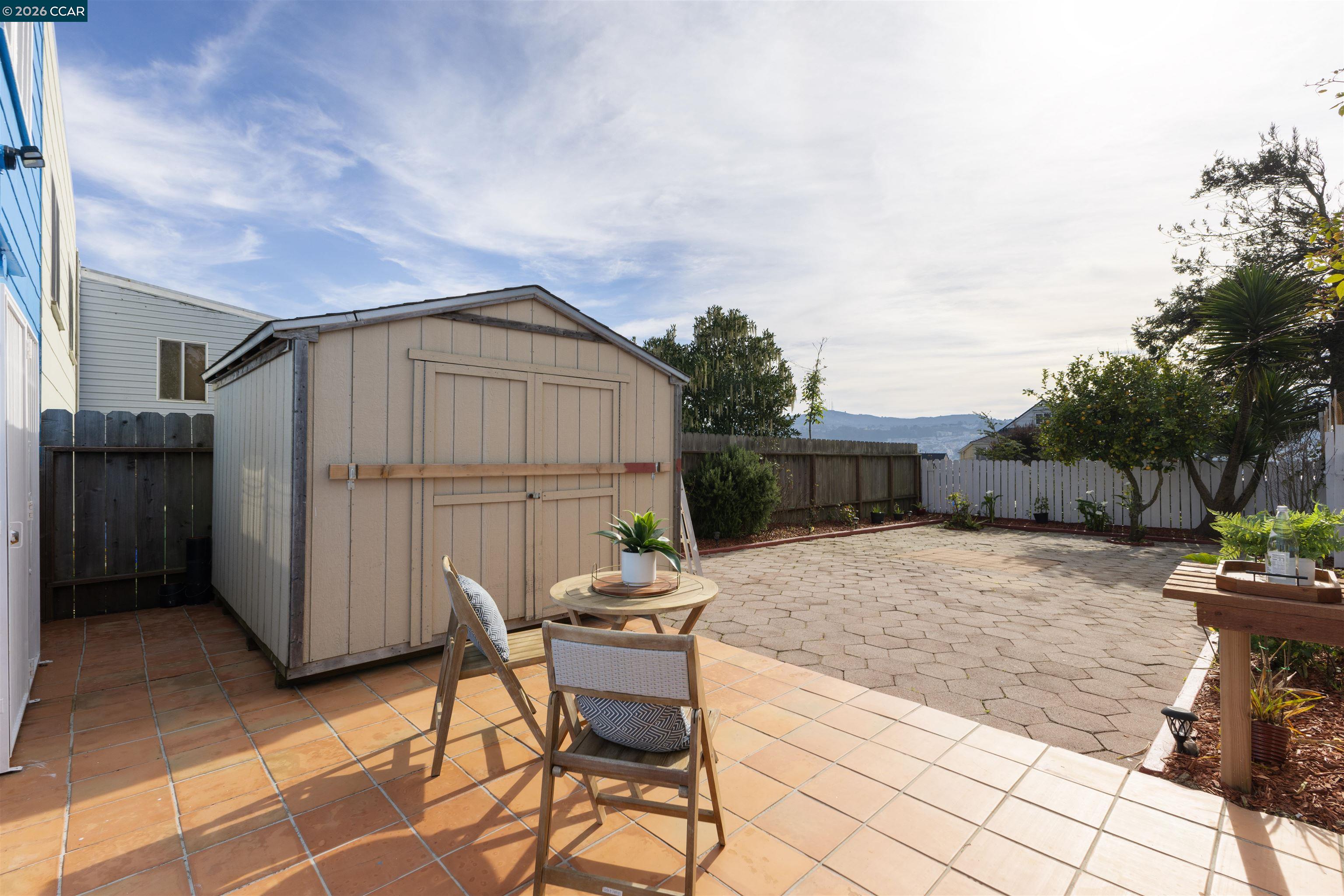 Detail Gallery Image 35 of 40 For 719 Lakeview Ave, San Francisco,  CA 94112 - 3 Beds | 2 Baths