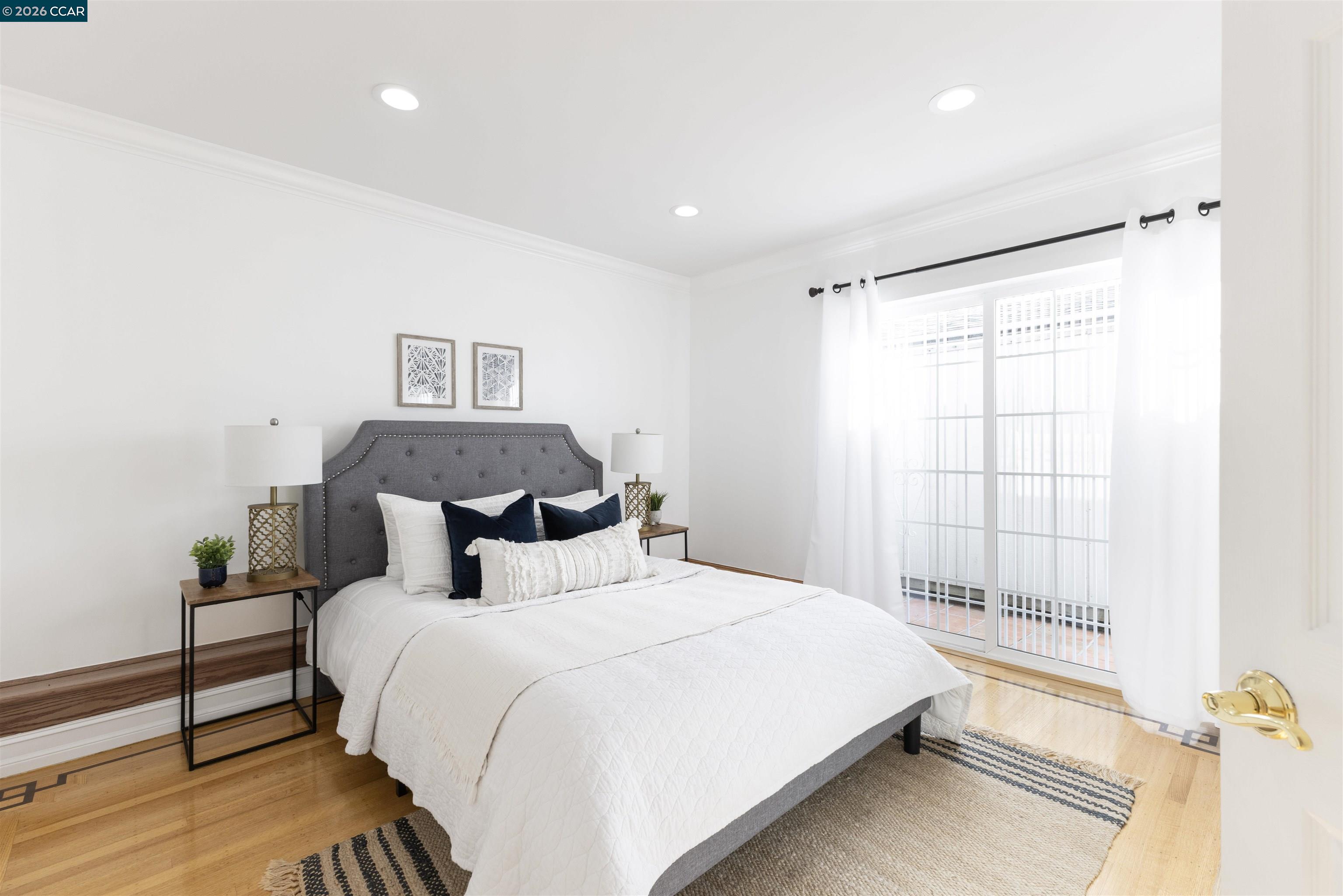 Detail Gallery Image 8 of 40 For 719 Lakeview Ave, San Francisco,  CA 94112 - 3 Beds | 2 Baths