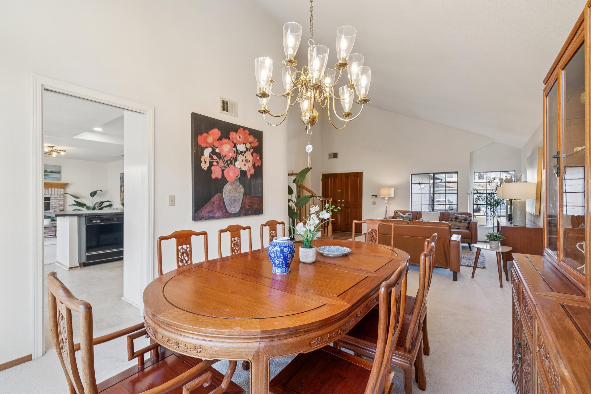 Detail Gallery Image 11 of 59 For 18 Applegate Way, Alameda,  CA 94502 - 5 Beds | 3 Baths