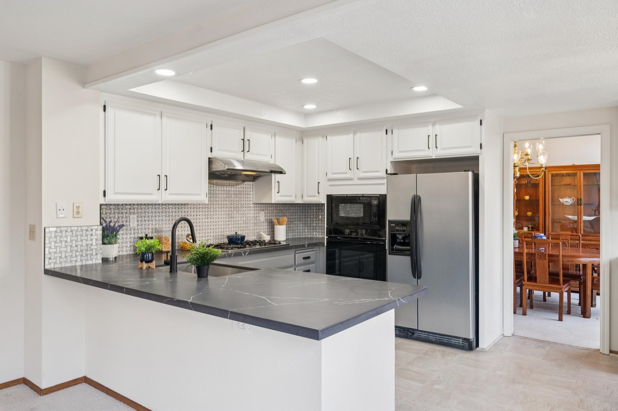 Detail Gallery Image 17 of 59 For 18 Applegate Way, Alameda,  CA 94502 - 5 Beds | 3 Baths