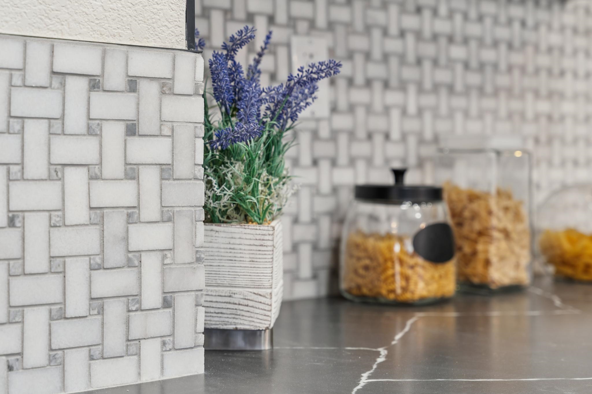 Detail Gallery Image 20 of 59 For 18 Applegate Way, Alameda,  CA 94502 - 5 Beds | 3 Baths