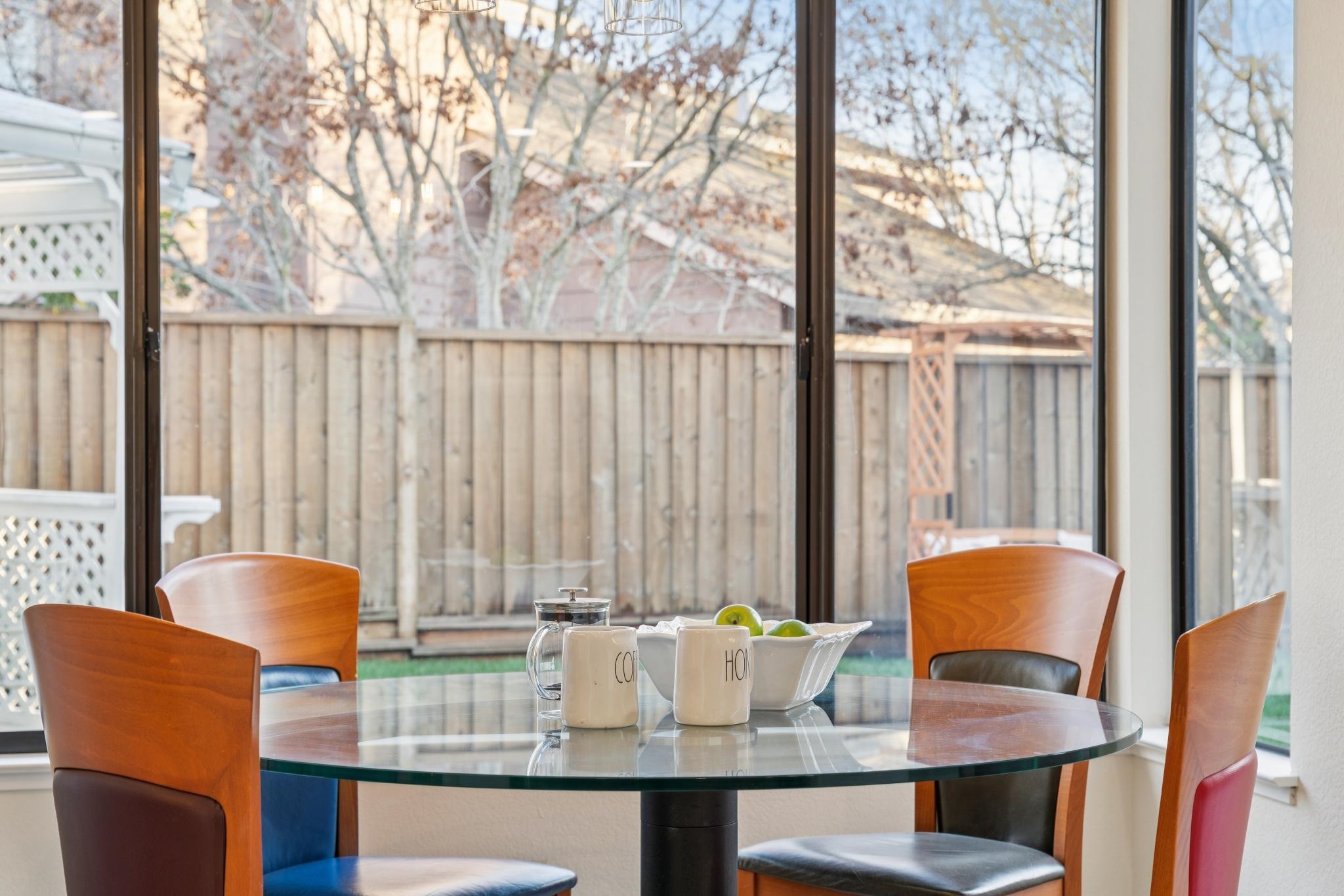 Detail Gallery Image 24 of 59 For 18 Applegate Way, Alameda,  CA 94502 - 5 Beds | 3 Baths