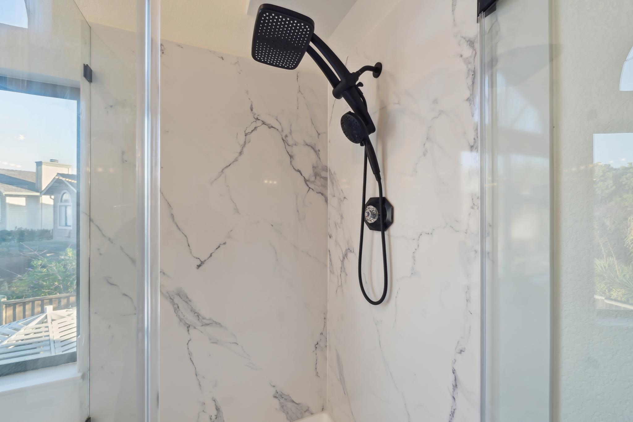 Detail Gallery Image 40 of 59 For 18 Applegate Way, Alameda,  CA 94502 - 5 Beds | 3 Baths