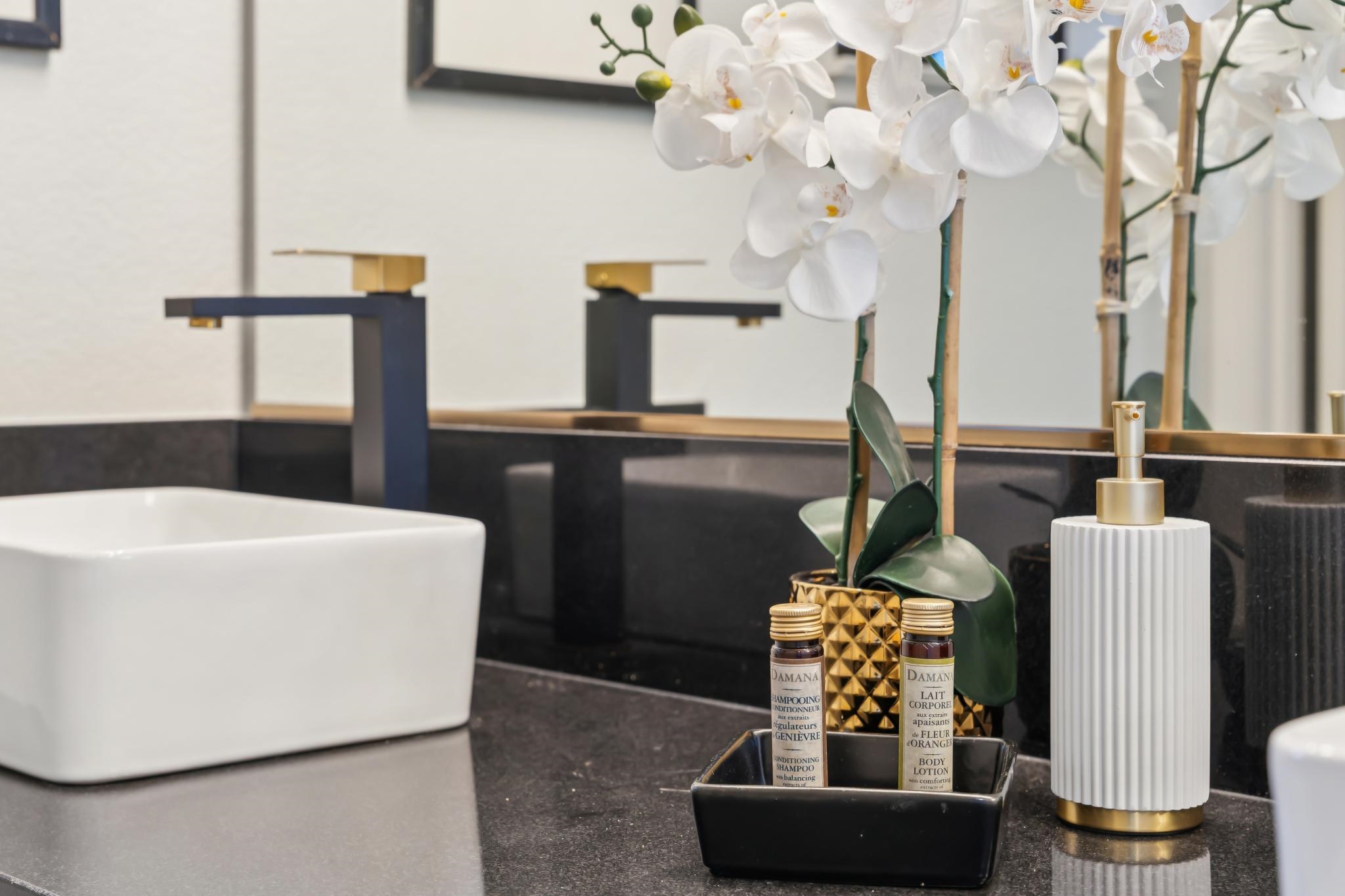 Detail Gallery Image 47 of 59 For 18 Applegate Way, Alameda,  CA 94502 - 5 Beds | 3 Baths