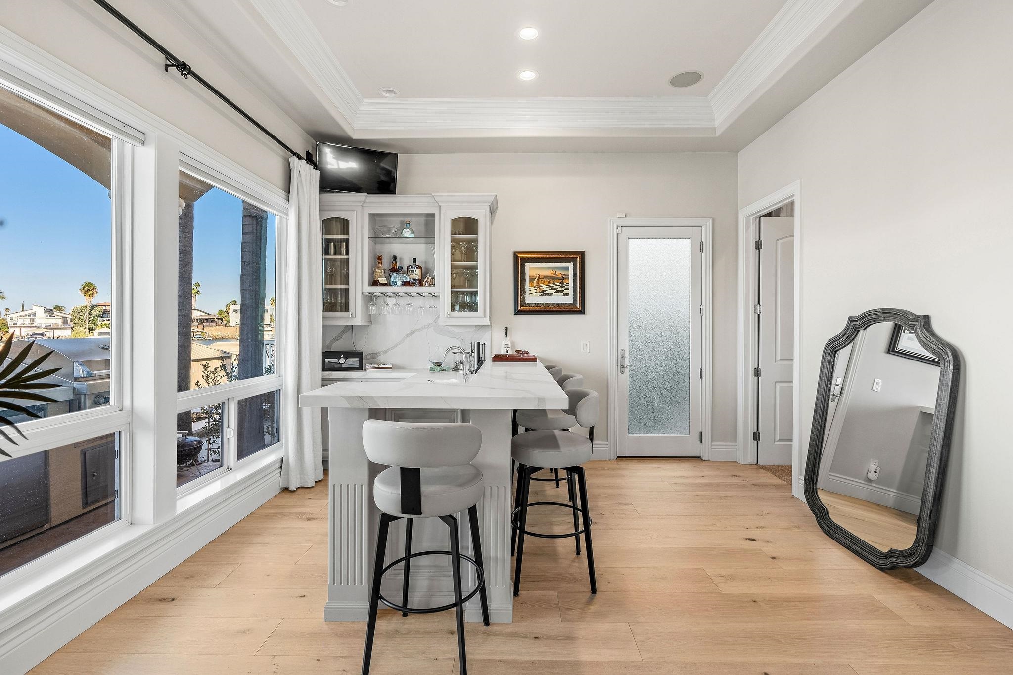 Detail Gallery Image 14 of 48 For 5055 Cabrillo Pt, Discovery Bay,  CA 94505 - 5 Beds | 5/1 Baths