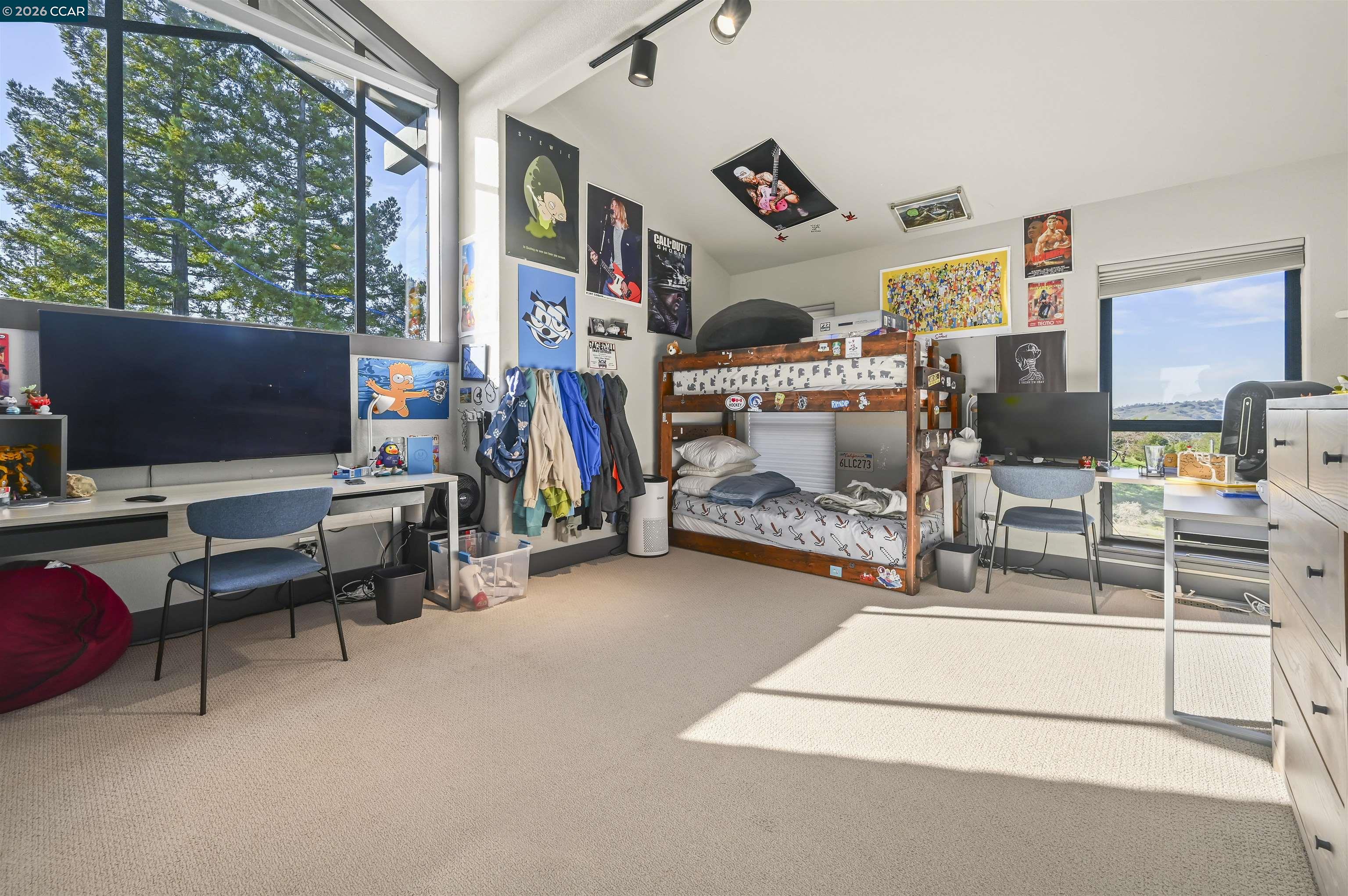 Detail Gallery Image 29 of 47 For 3284 Surmont Dr, Lafayette,  CA 94549 - 4 Beds | 3/1 Baths