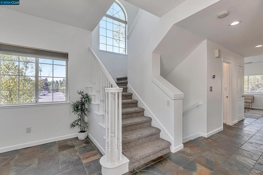 Detail Gallery Image 24 of 57 For 618 Palomino Dr, Pleasanton,  CA 94566 - 3 Beds | 2/1 Baths