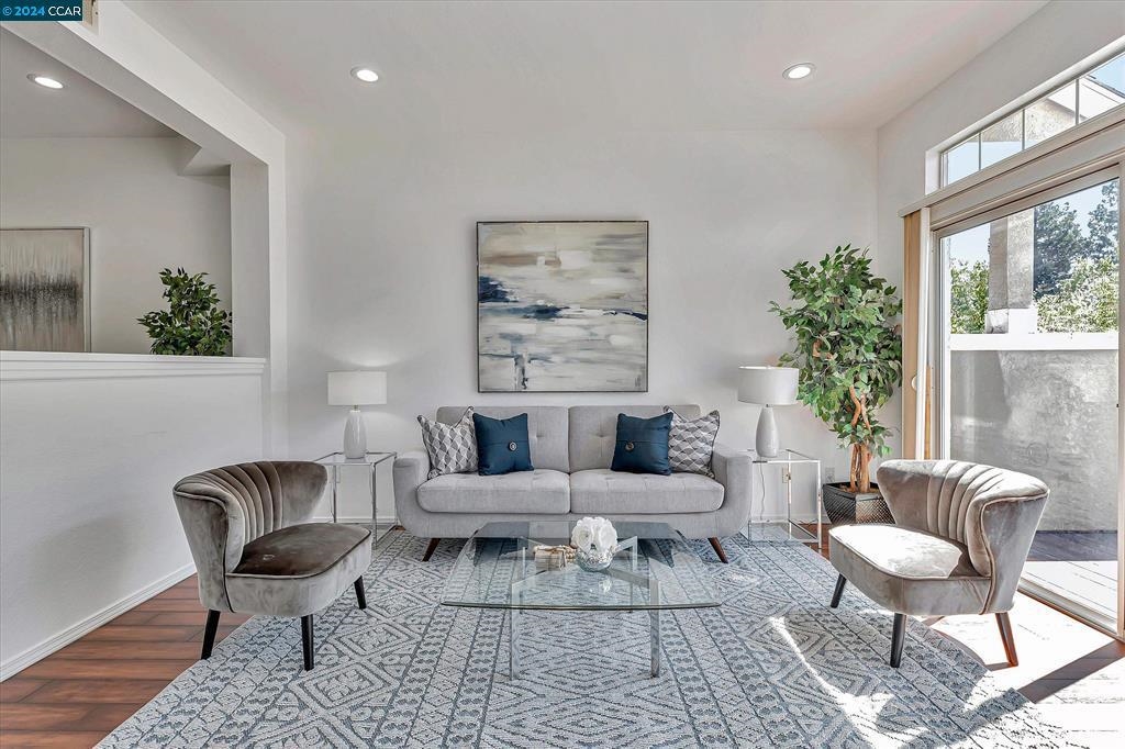 Detail Gallery Image 8 of 57 For 618 Palomino Dr, Pleasanton,  CA 94566 - 3 Beds | 2/1 Baths