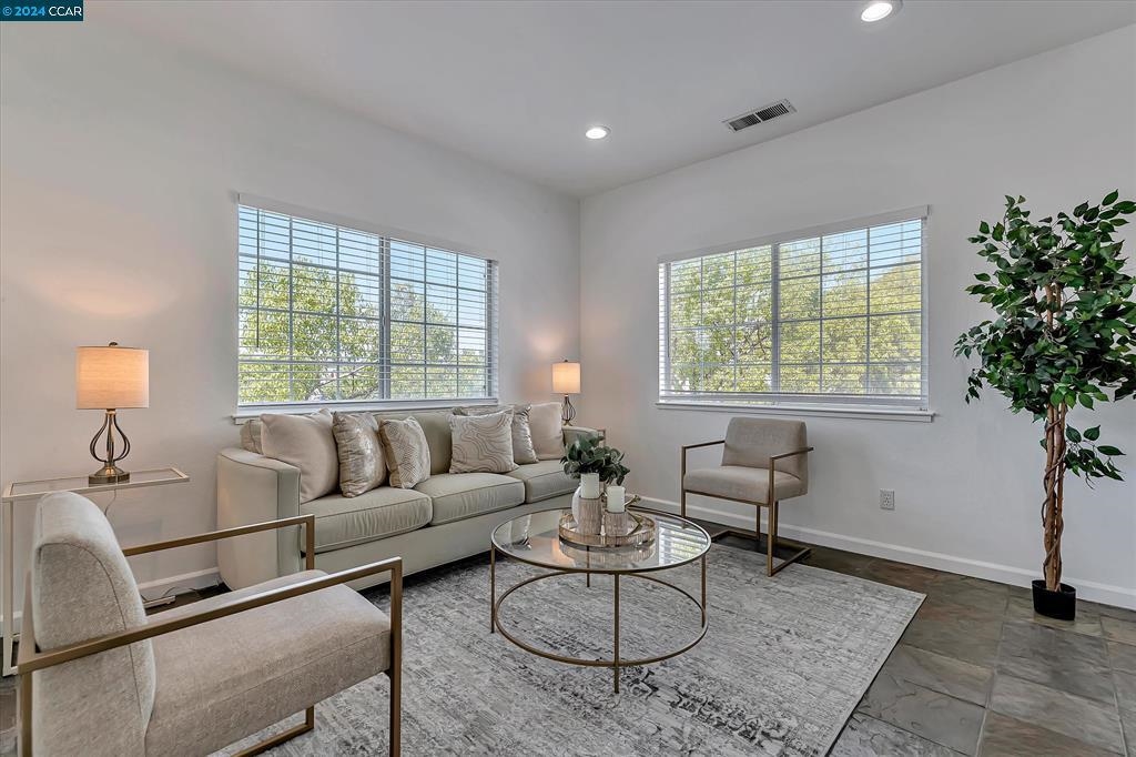 Detail Gallery Image 9 of 57 For 618 Palomino Dr, Pleasanton,  CA 94566 - 3 Beds | 2/1 Baths