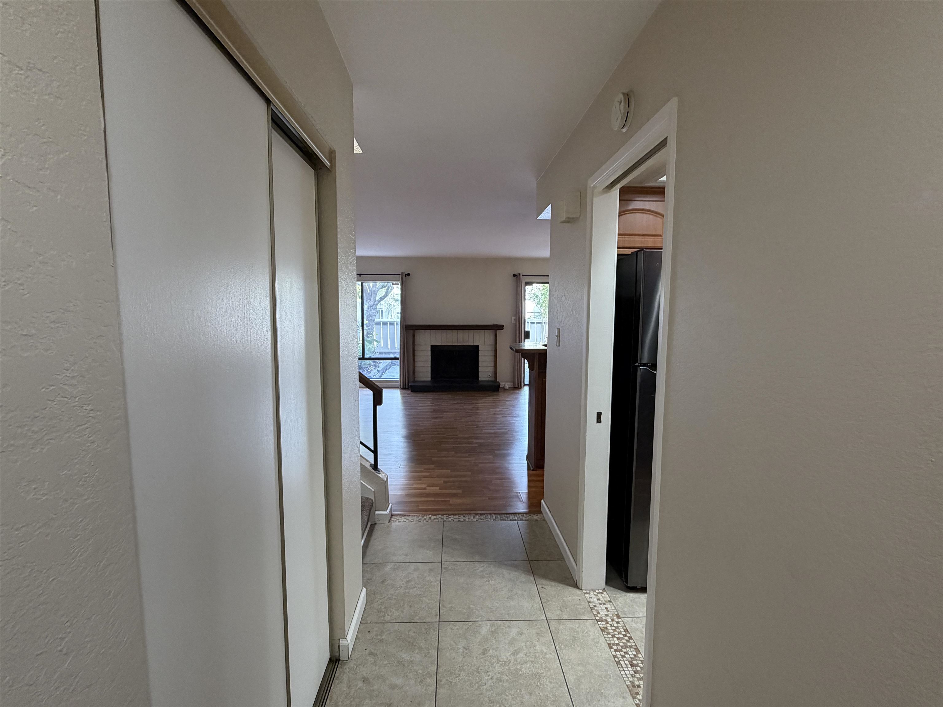 Detail Gallery Image 17 of 30 For 5143 Oakdale Ct, Pleasanton,  CA 94588 - 3 Beds | 2/1 Baths