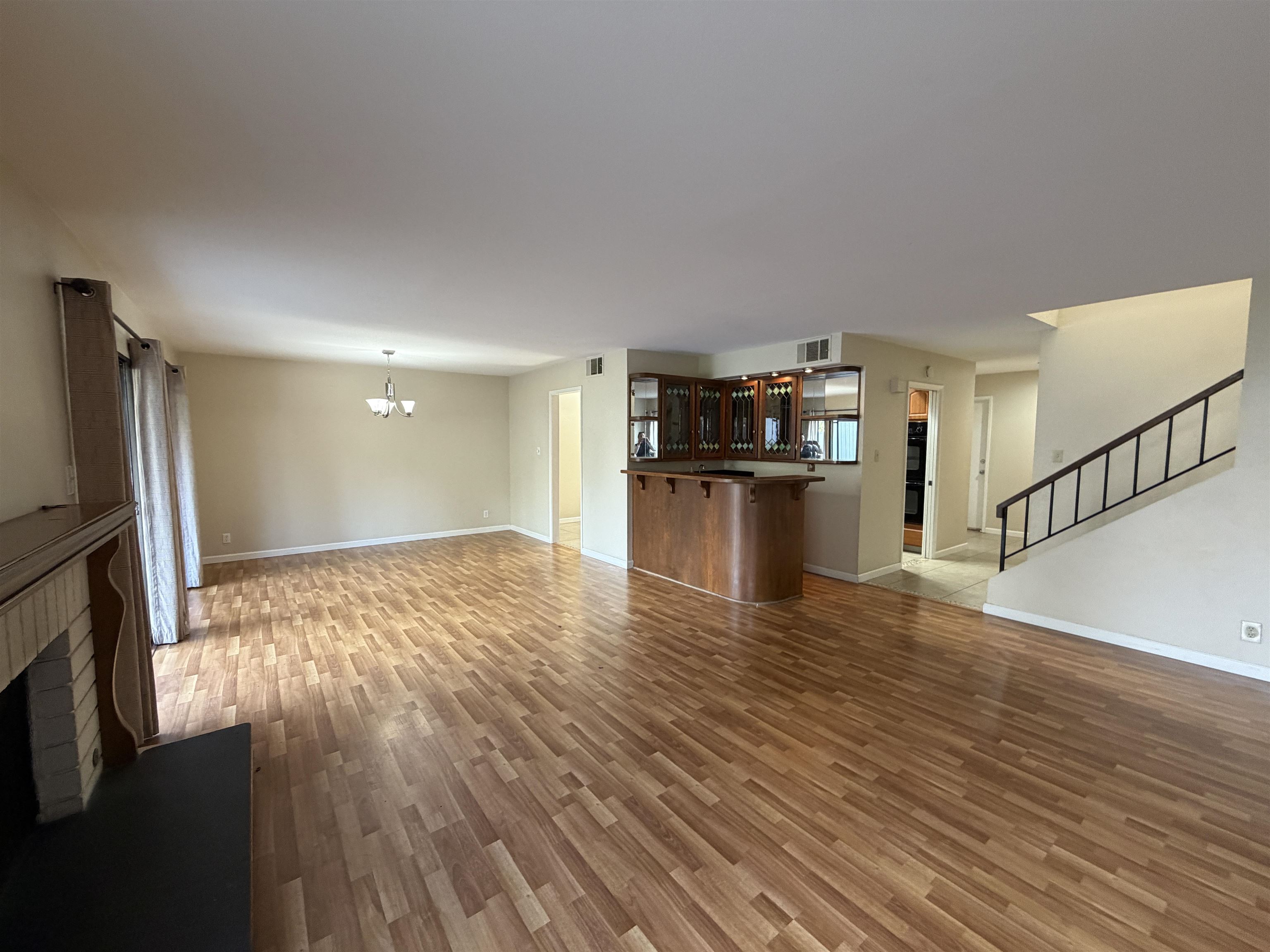 Detail Gallery Image 4 of 30 For 5143 Oakdale Ct, Pleasanton,  CA 94588 - 3 Beds | 2/1 Baths