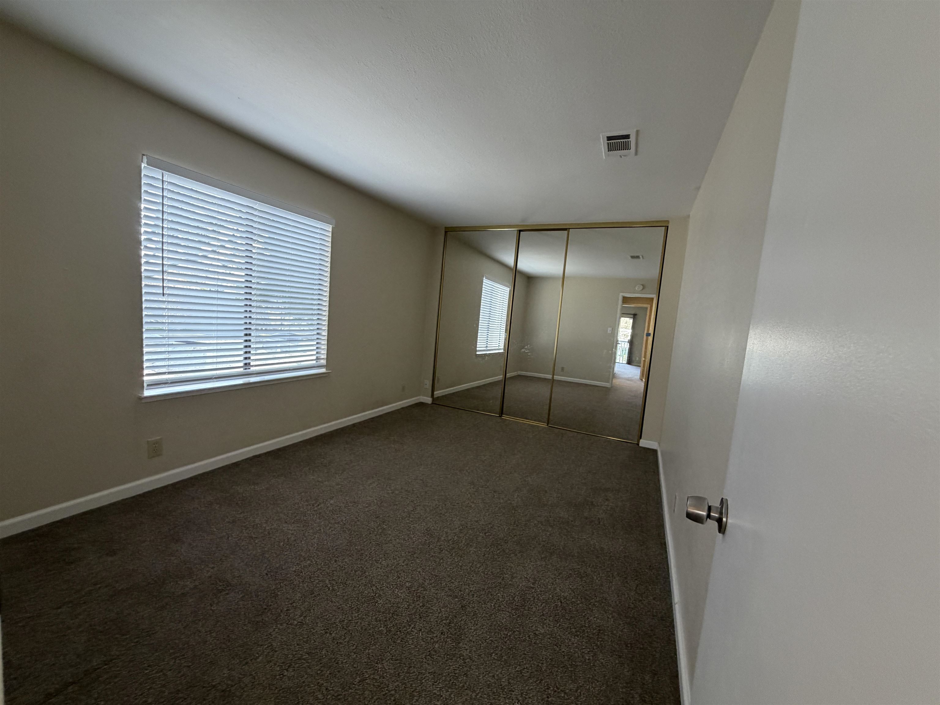 Detail Gallery Image 10 of 30 For 5143 Oakdale Ct, Pleasanton,  CA 94588 - 3 Beds | 2/1 Baths