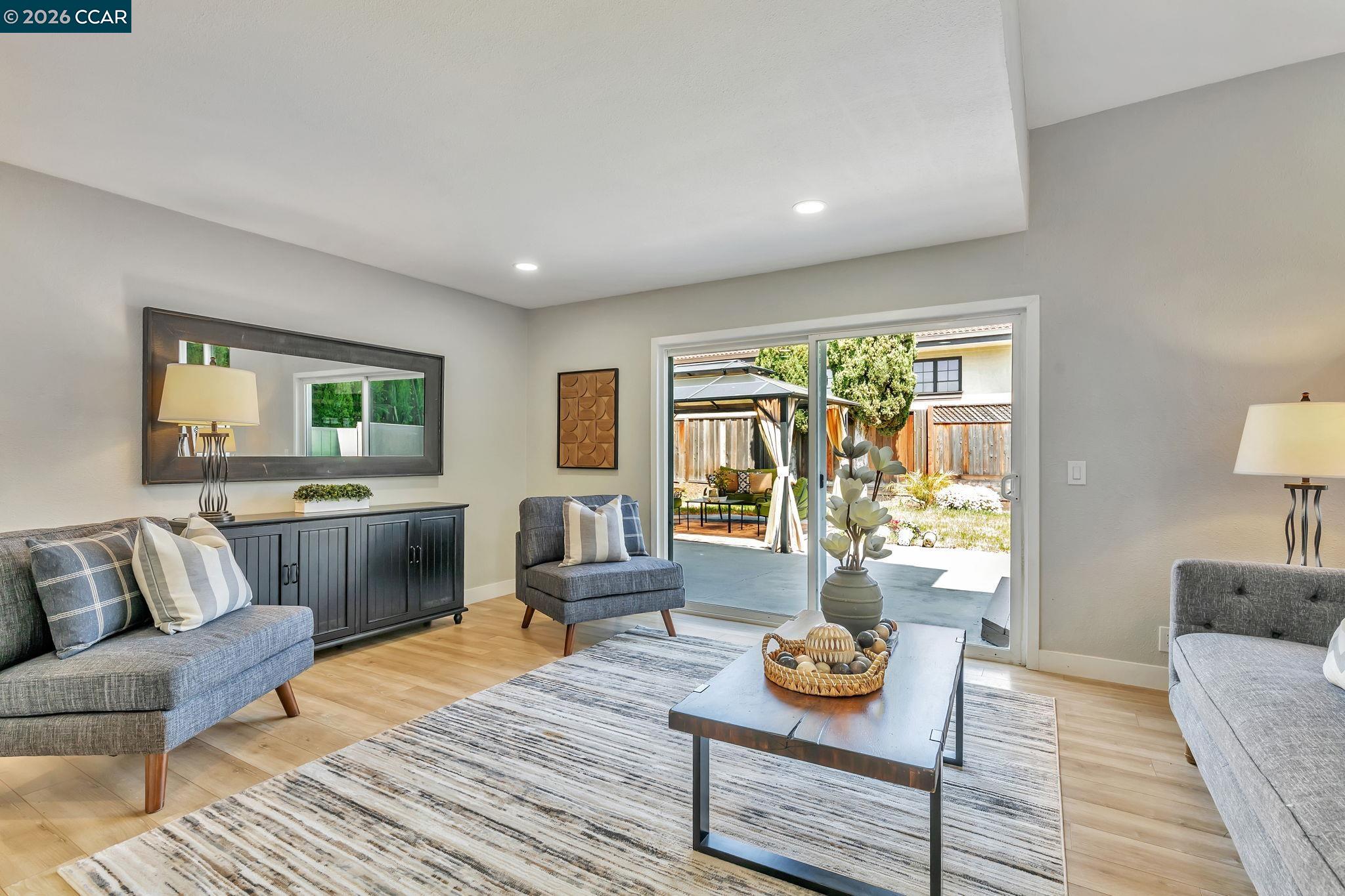 Detail Gallery Image 15 of 41 For 2782 Canyon Creek Dr, San Ramon,  CA 94583 - 4 Beds | 3 Baths