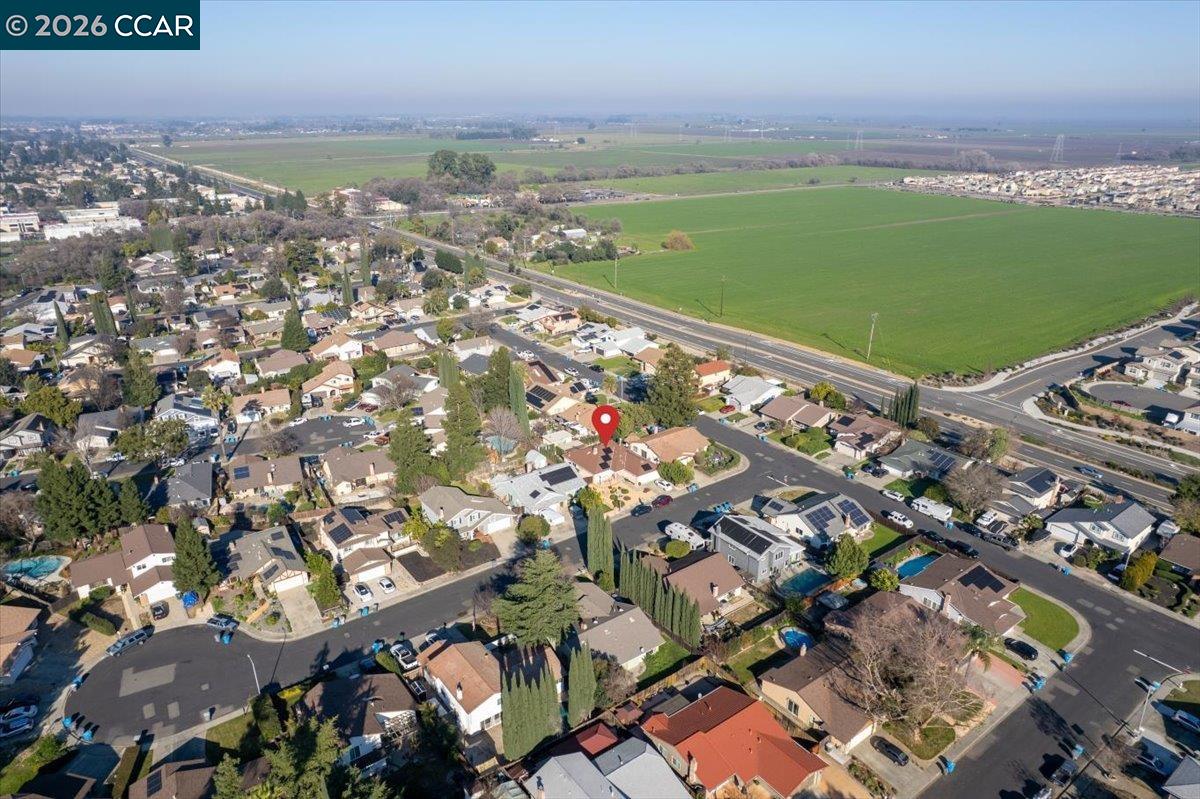 Detail Gallery Image 41 of 42 For 106 Oakmeade Ct, Vacaville,  CA 95687 - 3 Beds | 2 Baths