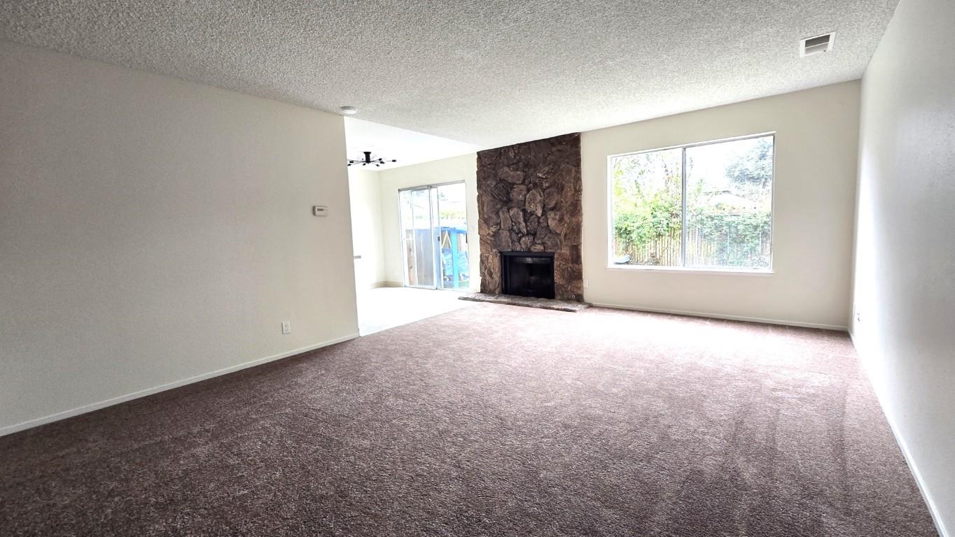 Detail Gallery Image 11 of 15 For 25321 Ironwood Ct, Hayward,  CA 94545 - 3 Beds | 2/1 Baths