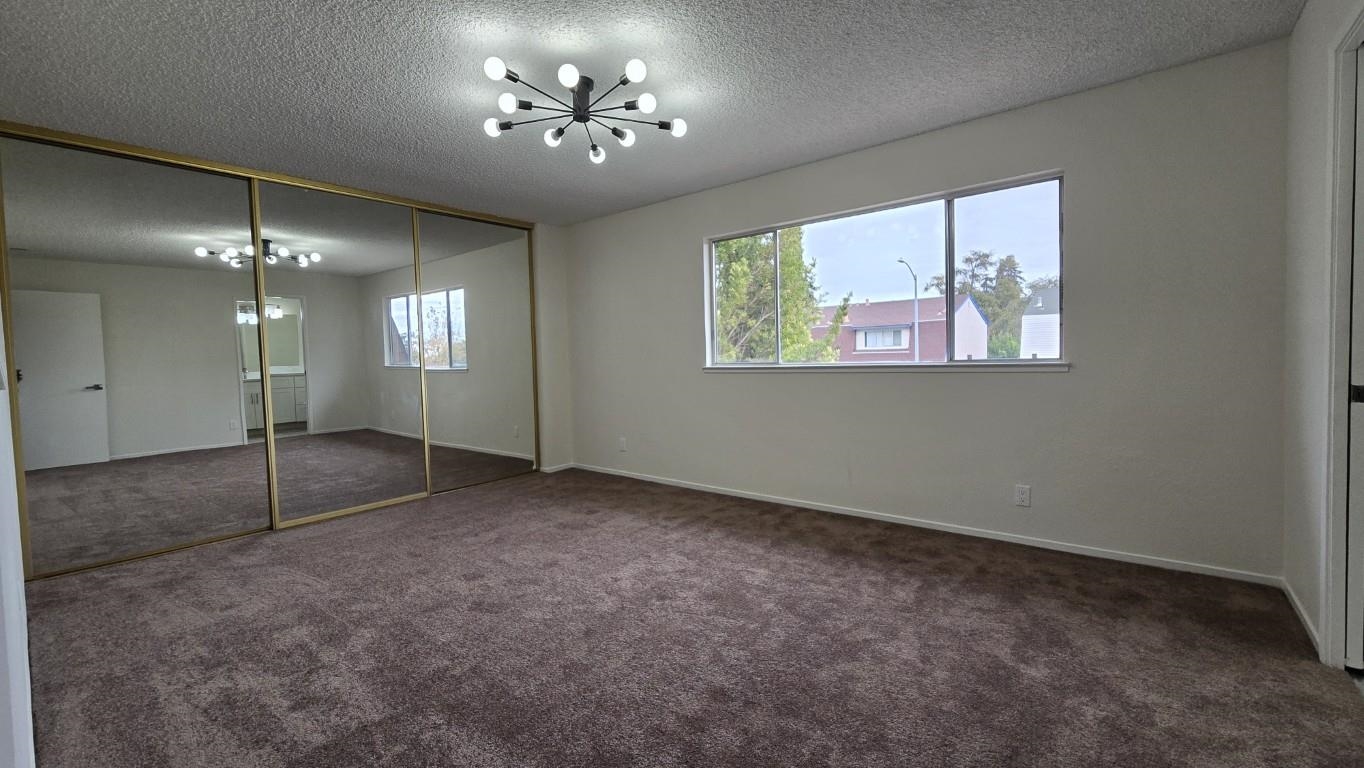 Detail Gallery Image 4 of 15 For 25321 Ironwood Ct, Hayward,  CA 94545 - 3 Beds | 2/1 Baths