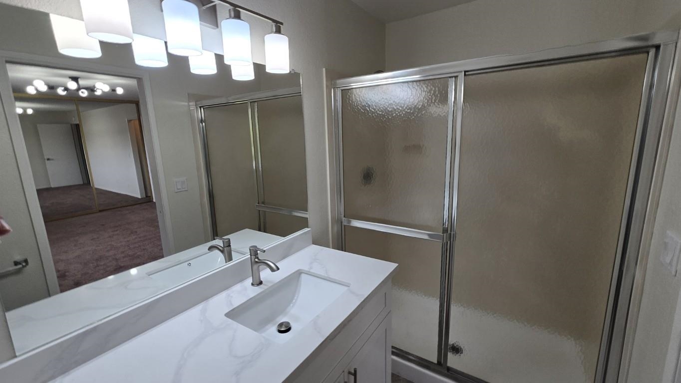Detail Gallery Image 6 of 15 For 25321 Ironwood Ct, Hayward,  CA 94545 - 3 Beds | 2/1 Baths
