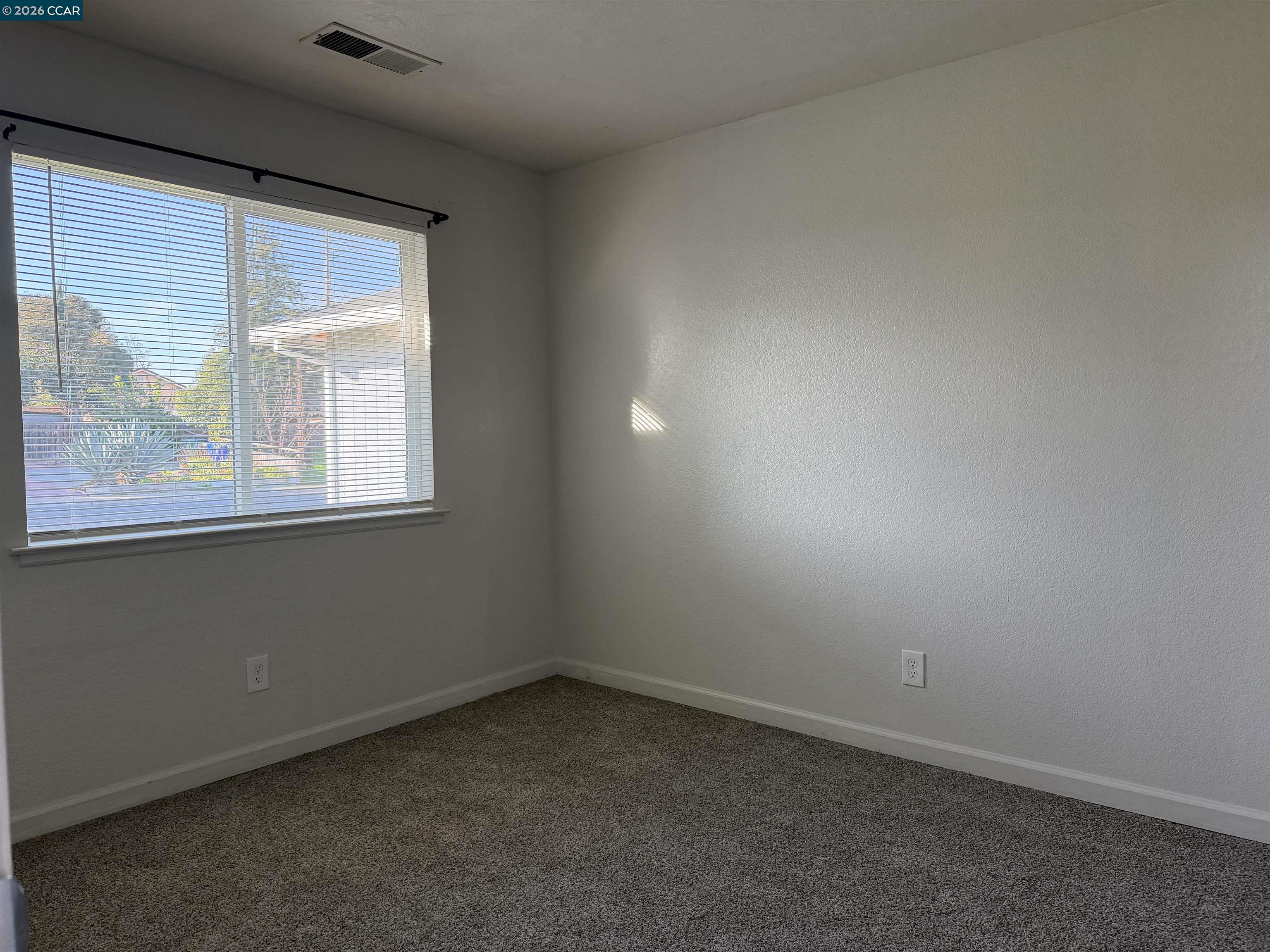Detail Gallery Image 8 of 15 For 2510 Peppertree Dr, Merced,  CA 95348 - 3 Beds | 2 Baths