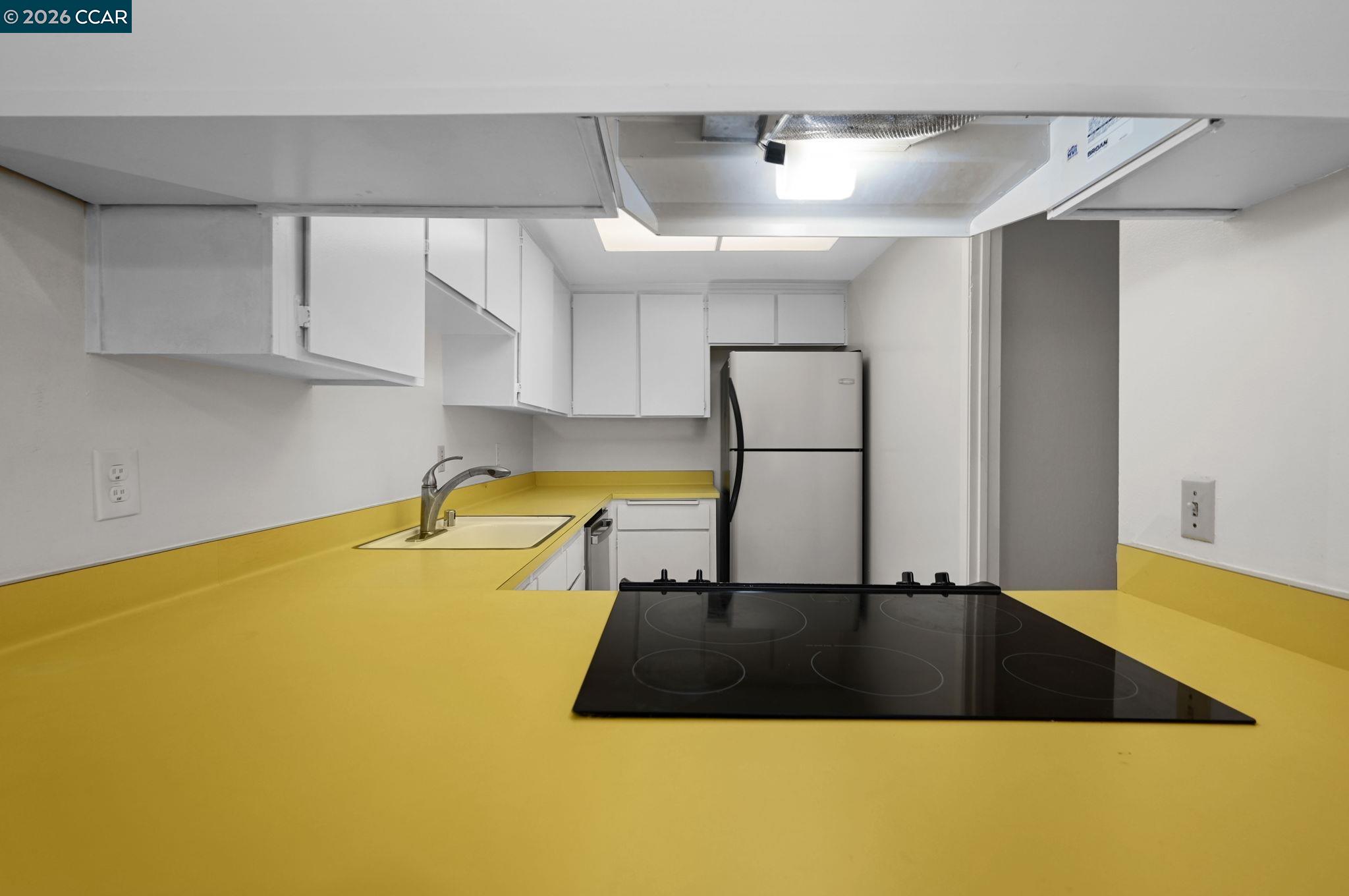 Detail Gallery Image 13 of 28 For 412 Carrillo Ct., San Ramon,  CA 94583 - 2 Beds | 1 Baths