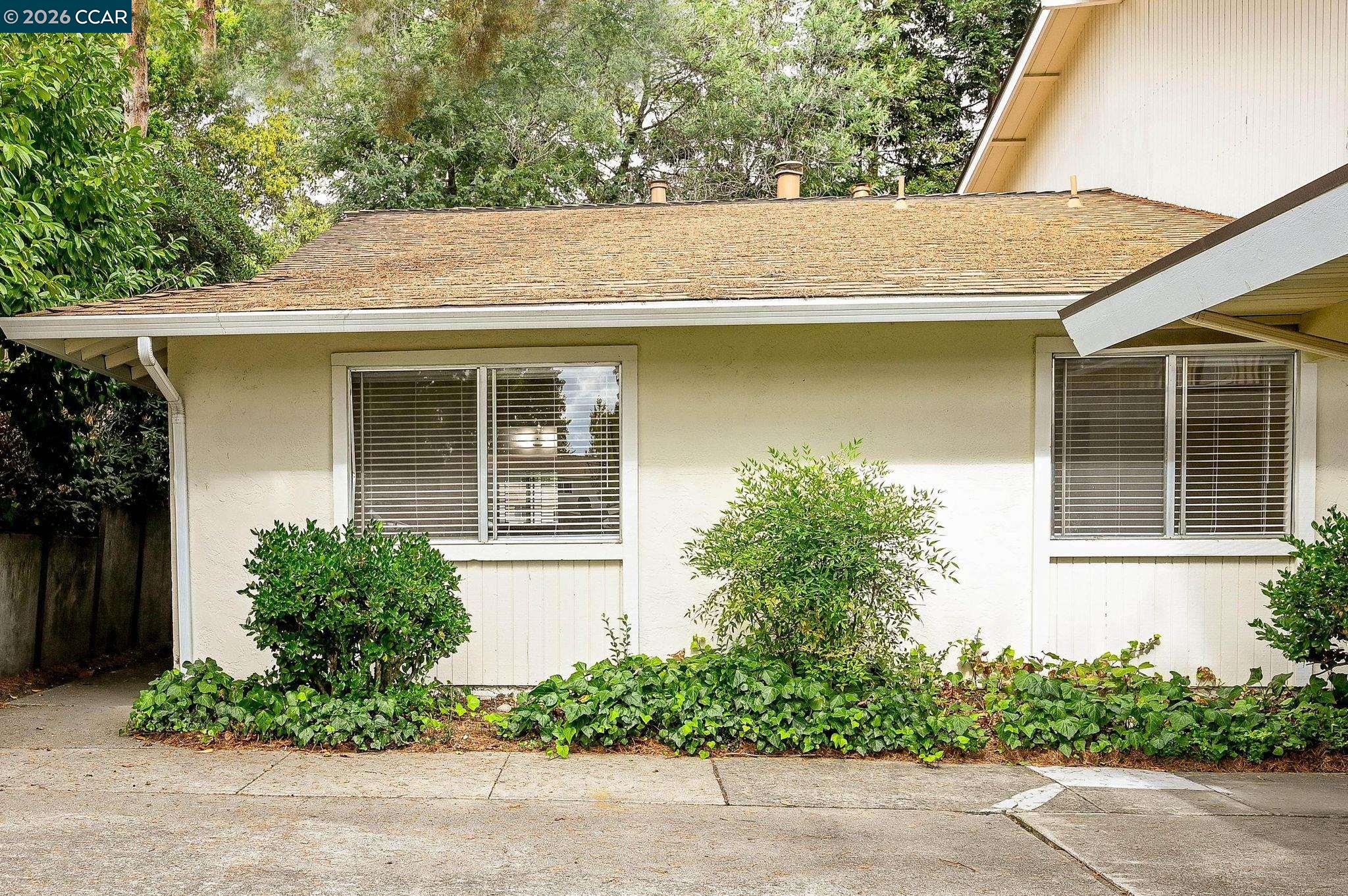 Detail Gallery Image 3 of 28 For 412 Carrillo Ct., San Ramon,  CA 94583 - 2 Beds | 1 Baths