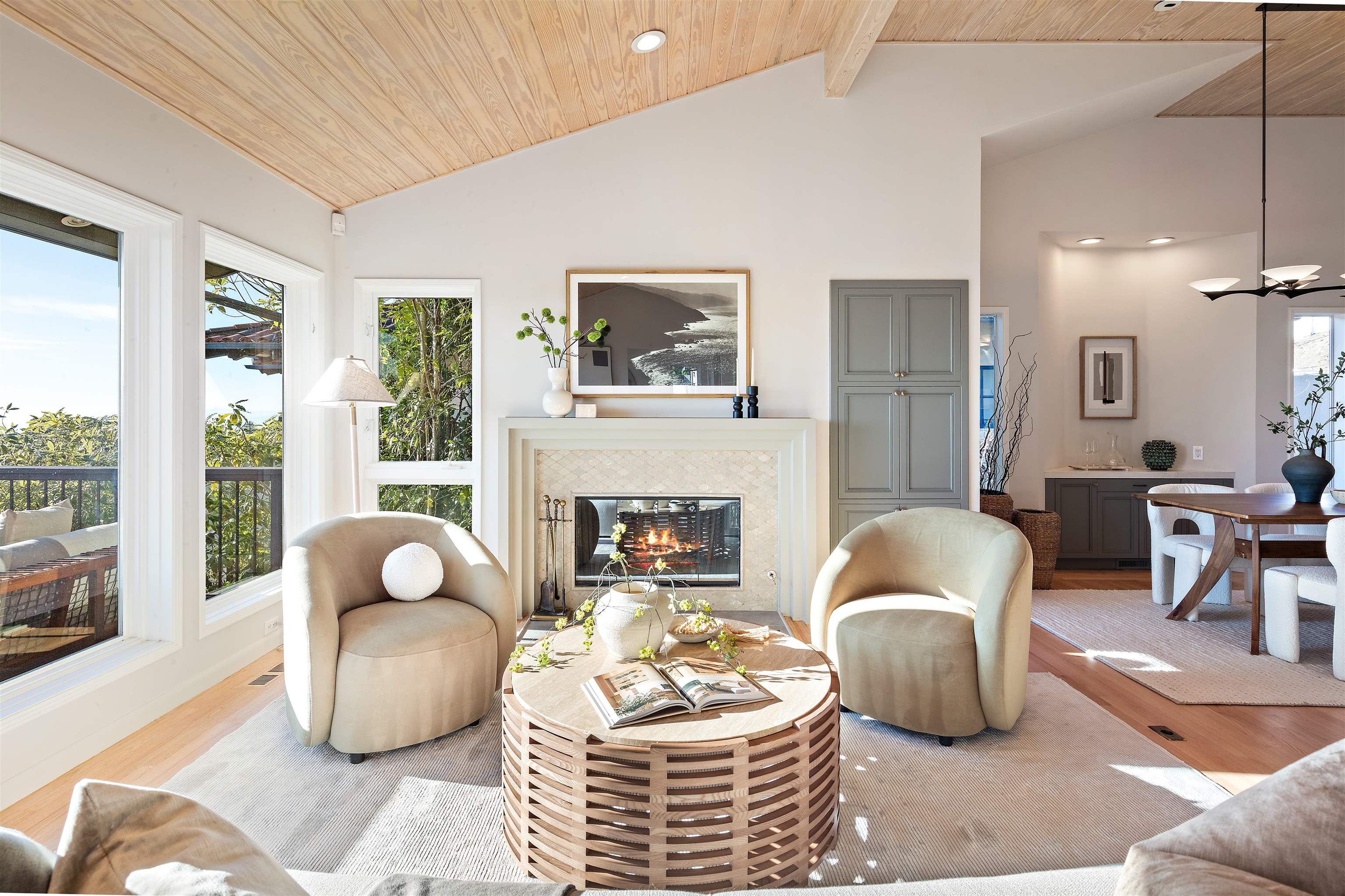 Detail Gallery Image 14 of 60 For 6189 Contra Costa Road, Oakland,  CA 94618 - 5 Beds | 4/1 Baths