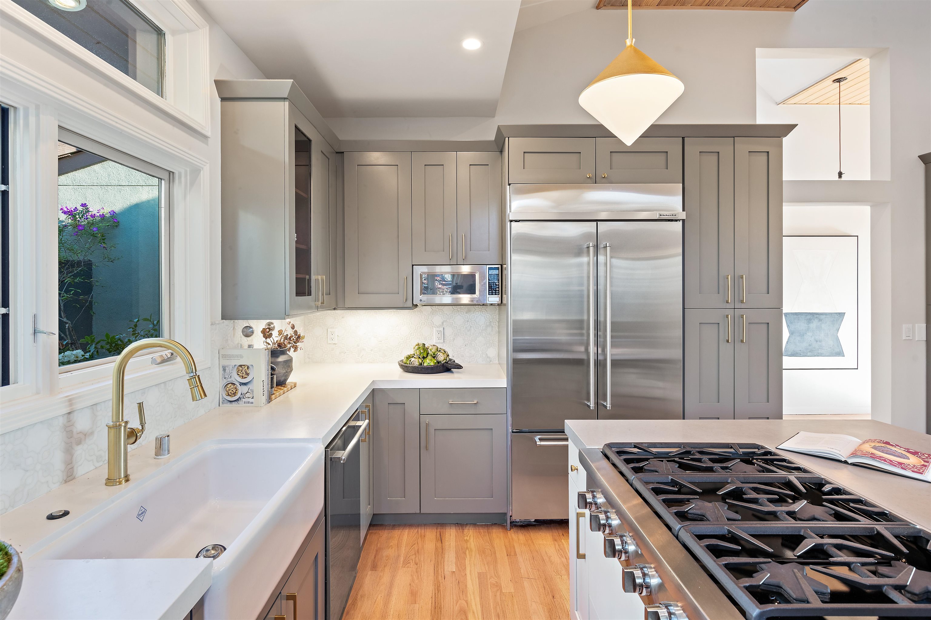 Detail Gallery Image 26 of 60 For 6189 Contra Costa Road, Oakland,  CA 94618 - 5 Beds | 4/1 Baths