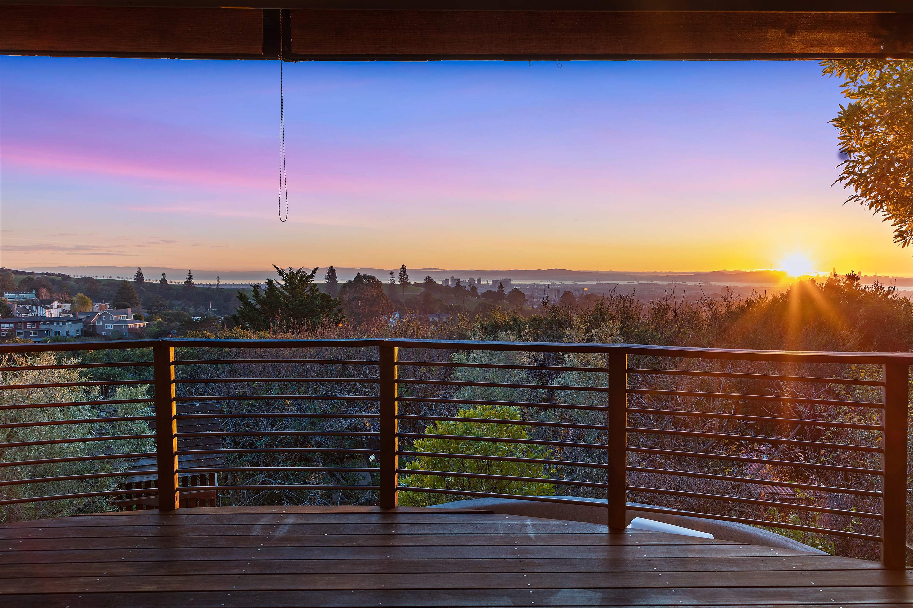 Detail Gallery Image 41 of 60 For 6189 Contra Costa Road, Oakland,  CA 94618 - 5 Beds | 4/1 Baths