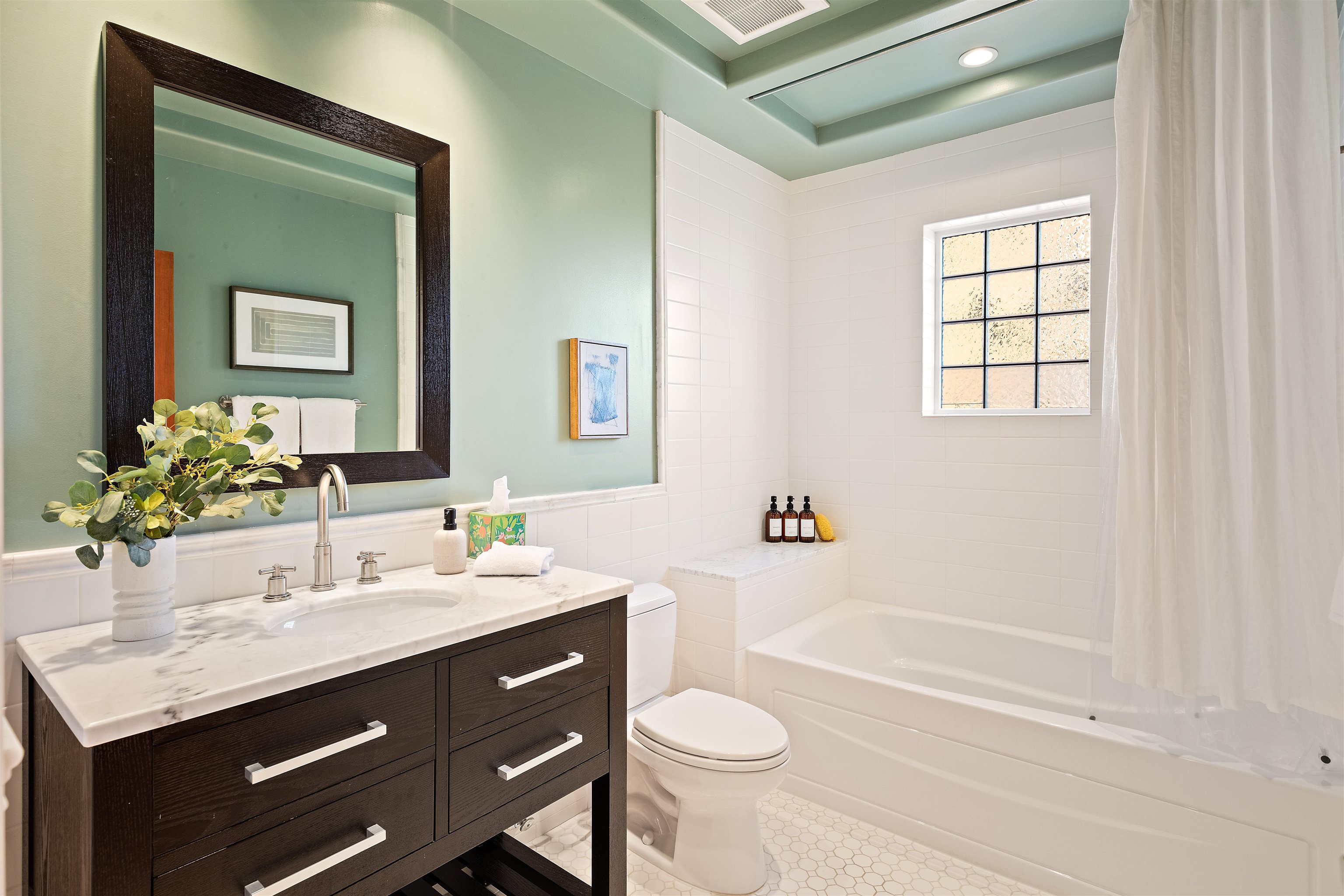 Detail Gallery Image 52 of 60 For 6189 Contra Costa Road, Oakland,  CA 94618 - 5 Beds | 4/1 Baths