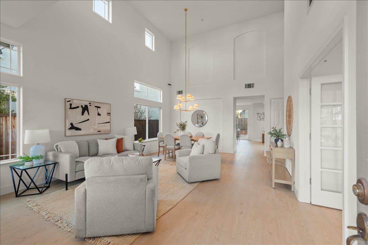 Detail Gallery Image 2 of 42 For 36063 Crystal Springs Dr, Newark,  CA 94560 - 5 Beds | 3 Baths